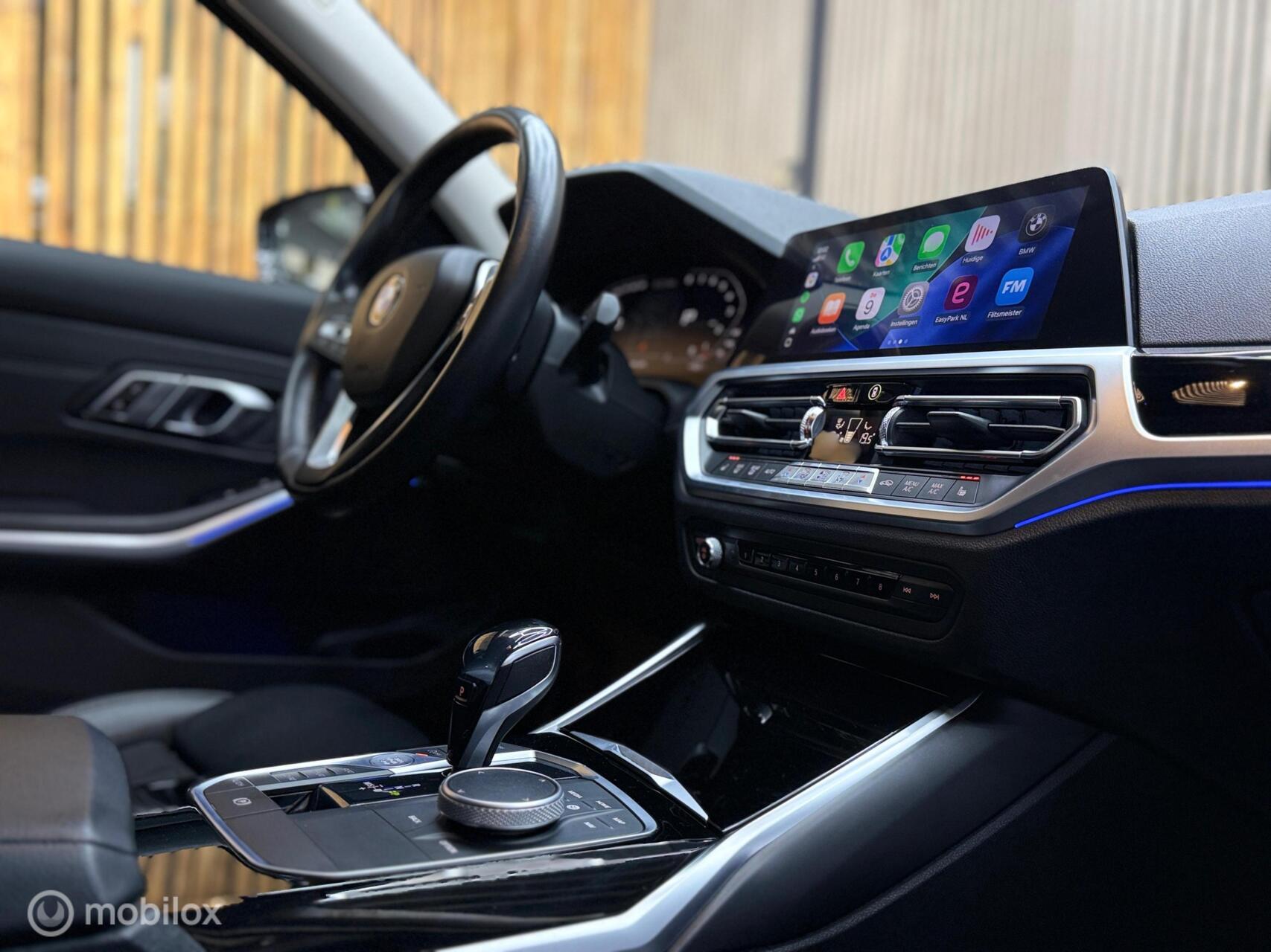 Foto van BMW 330i