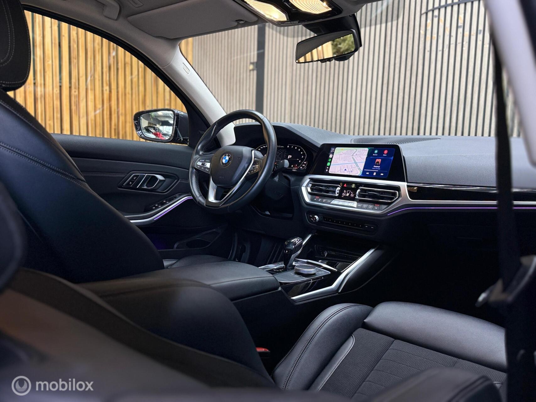 Foto van BMW 330i