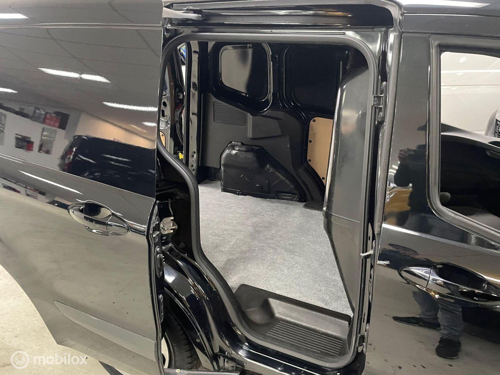 Foto van Ford Transit Courier