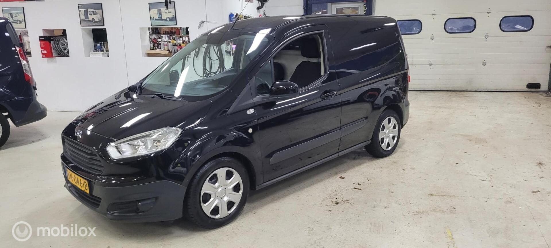 Foto van Ford Transit Courier