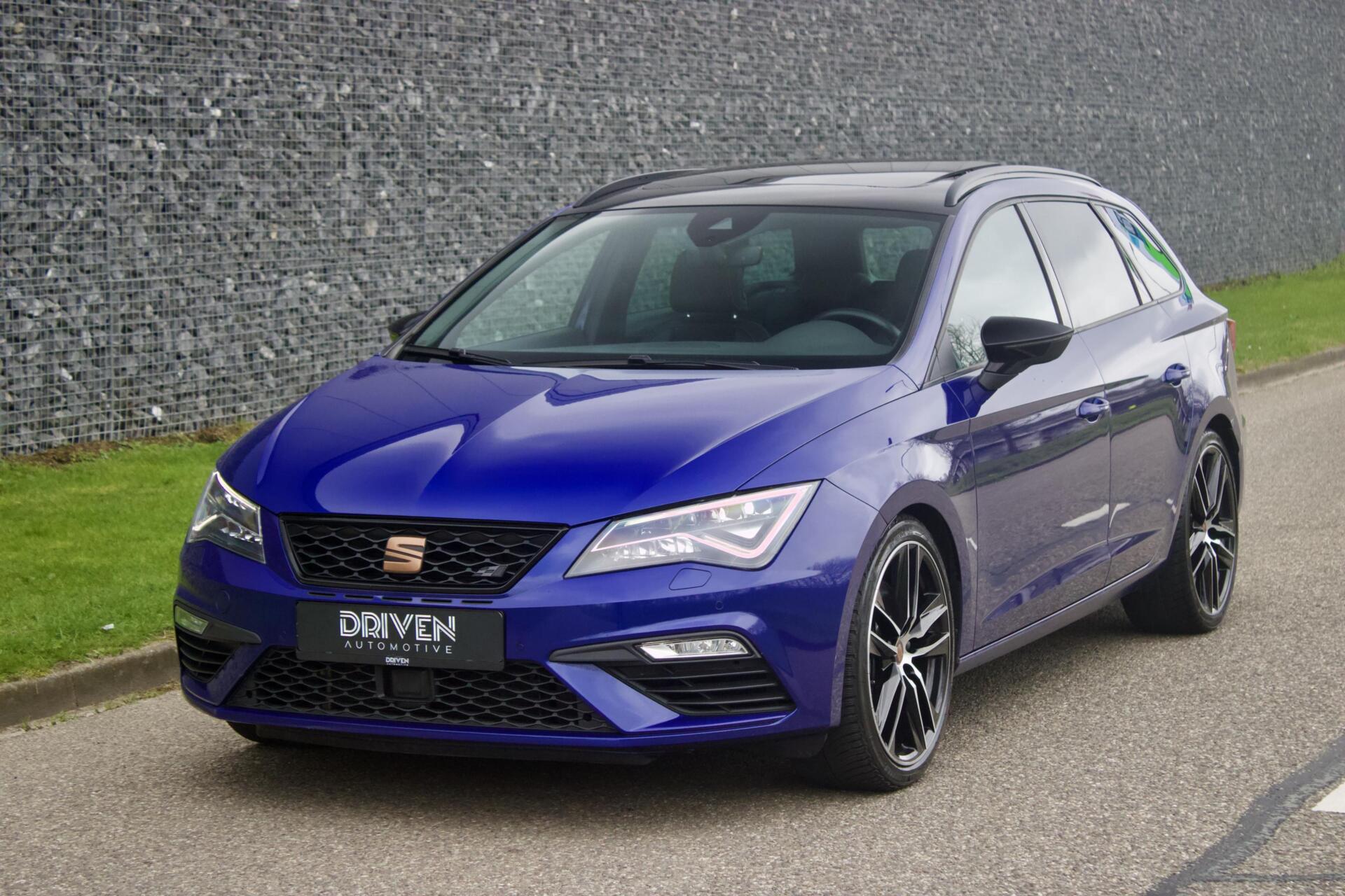 Seat Leon ST CUPRA 300 4DRIVE| Pano - Beats - ACC - BTW Auto 2019 - voorkant