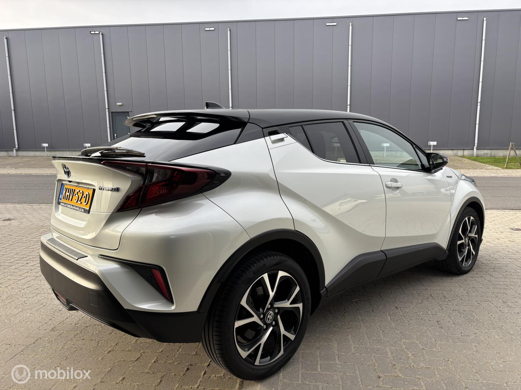 Foto van Toyota Toyota C-hr