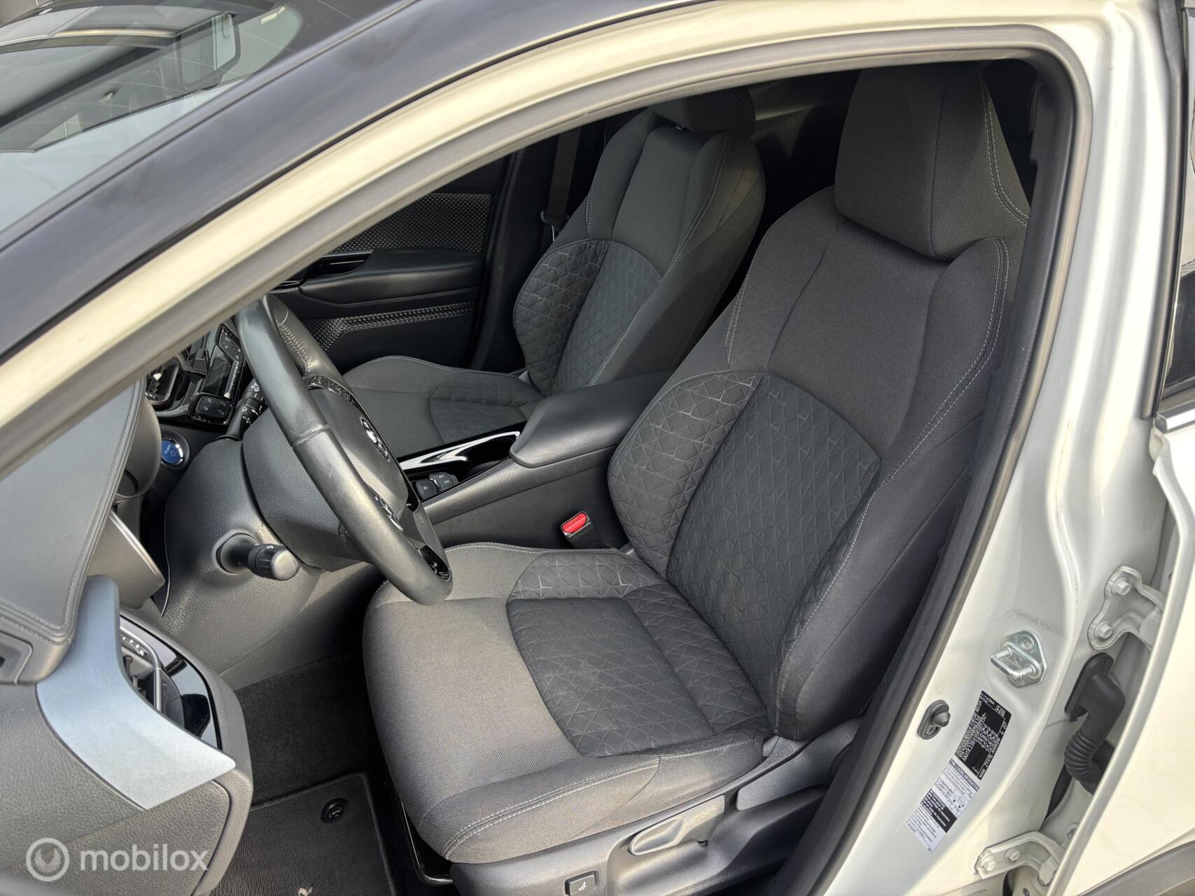 Foto van Toyota Toyota C-hr