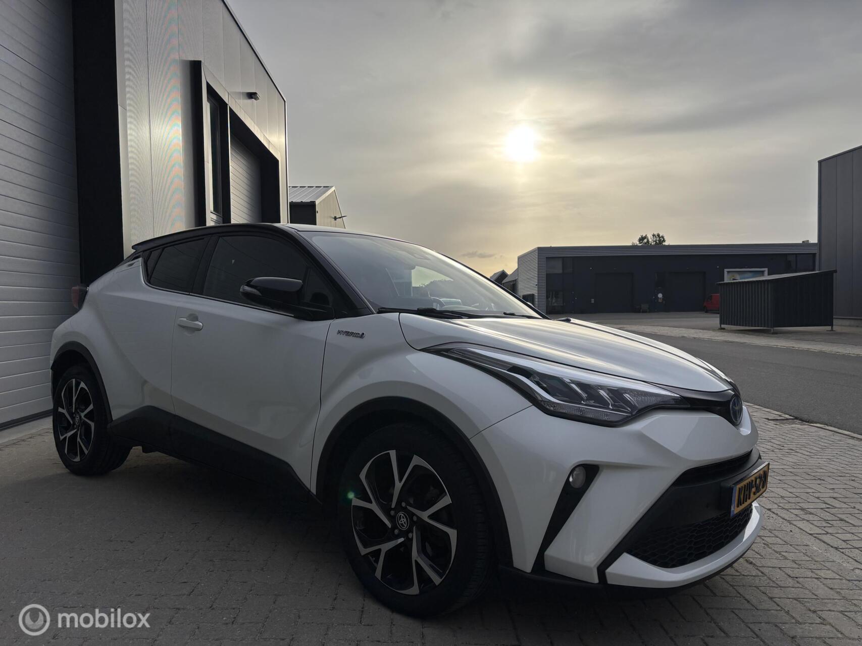 Foto van Toyota Toyota C-hr