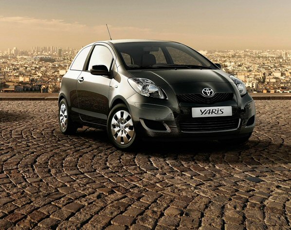 Toyota Yaris 1.3 VVTi Aspiration 2009 - voorkant