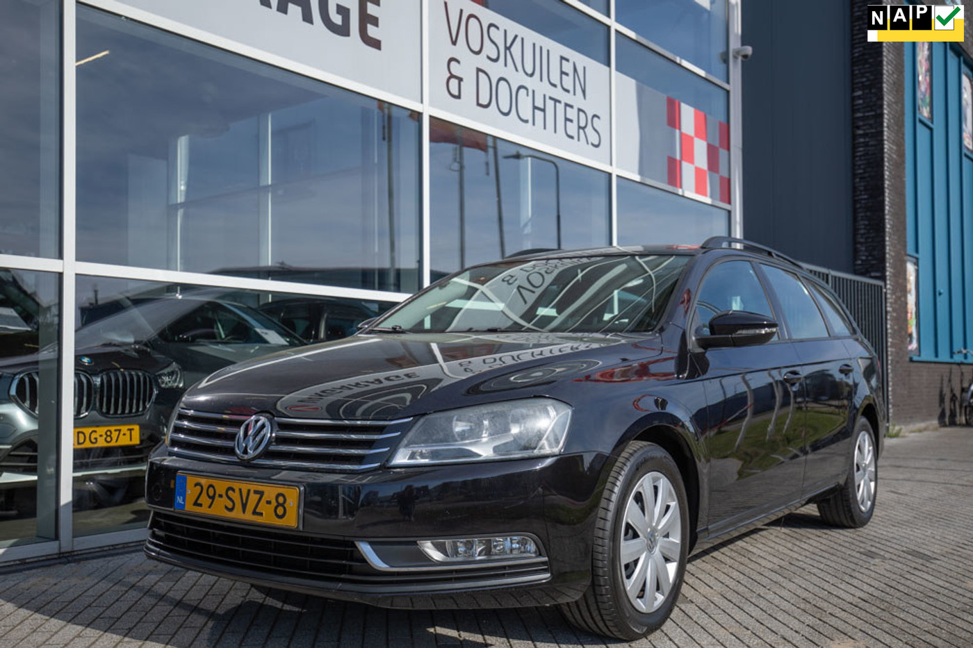 Volkswagen Passat 1.4 TSI Trendline BlueMotion 2011 - voorkant