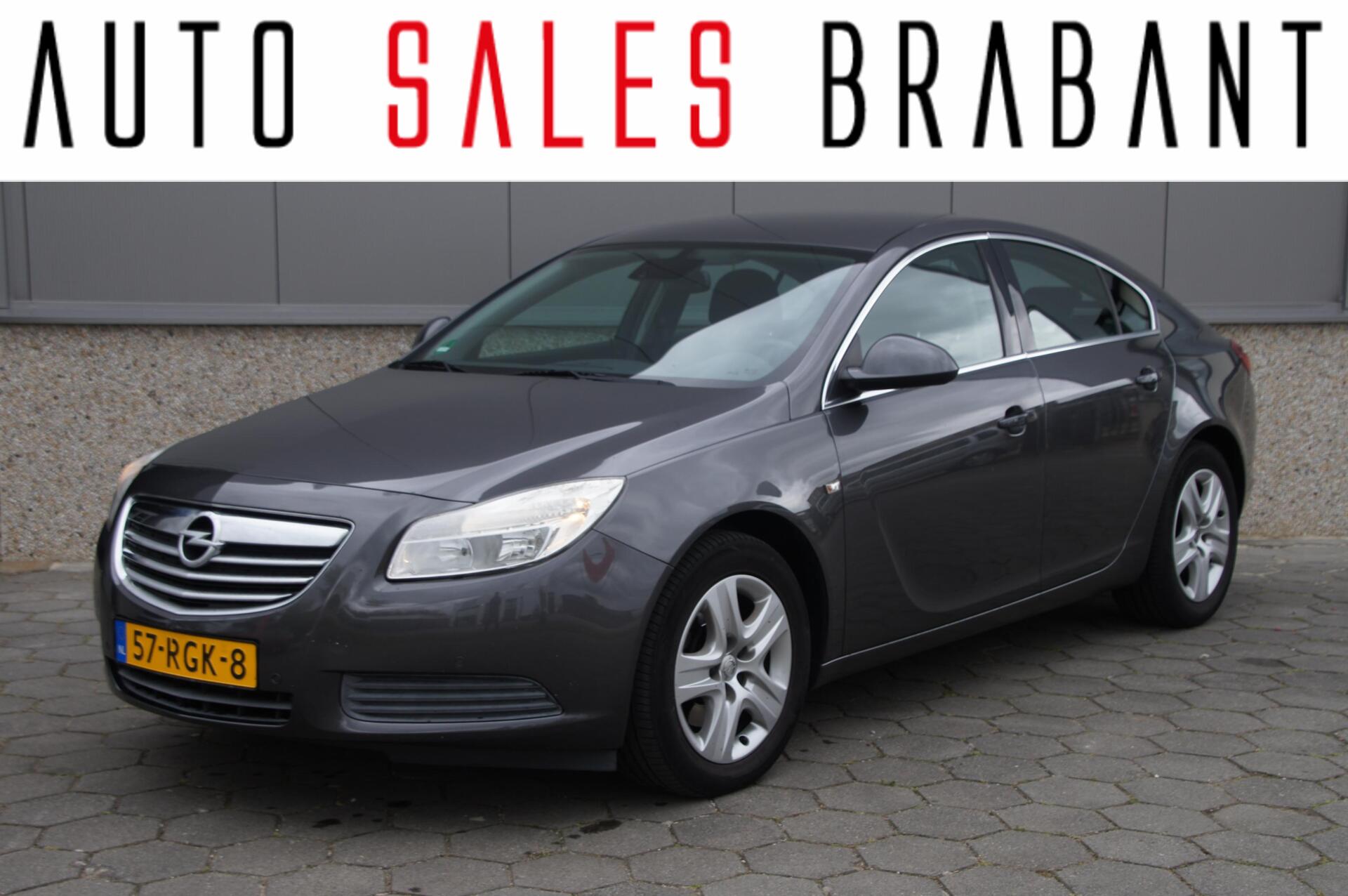 Foto van OPEL INSIGNIA LIMOUSINE HB