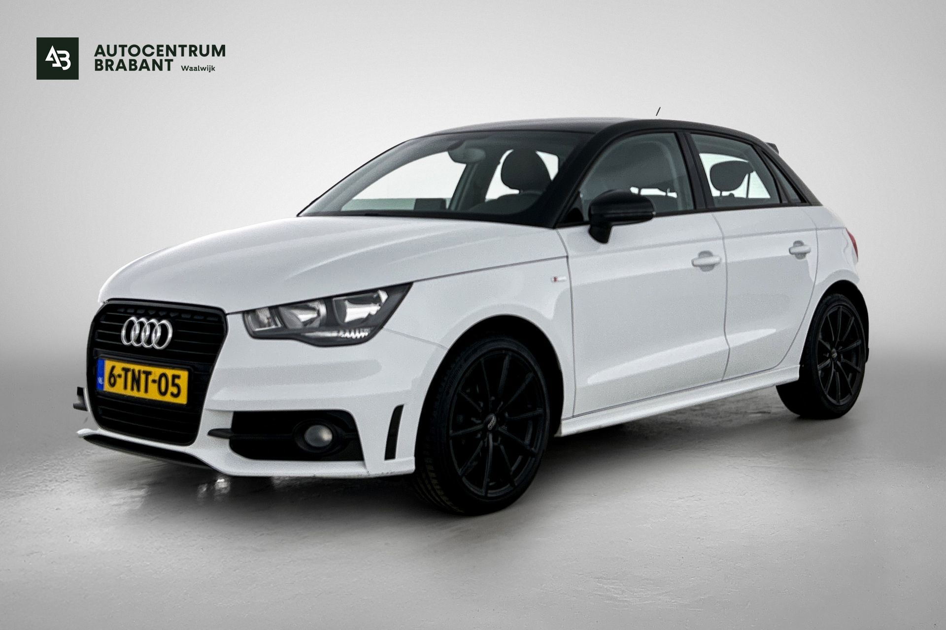 Audi A1 Sportback 1.2 TFSI S-Line Admired | NL-Auto | Airco | Goed onderhouden | ETC 2014 - voorkant