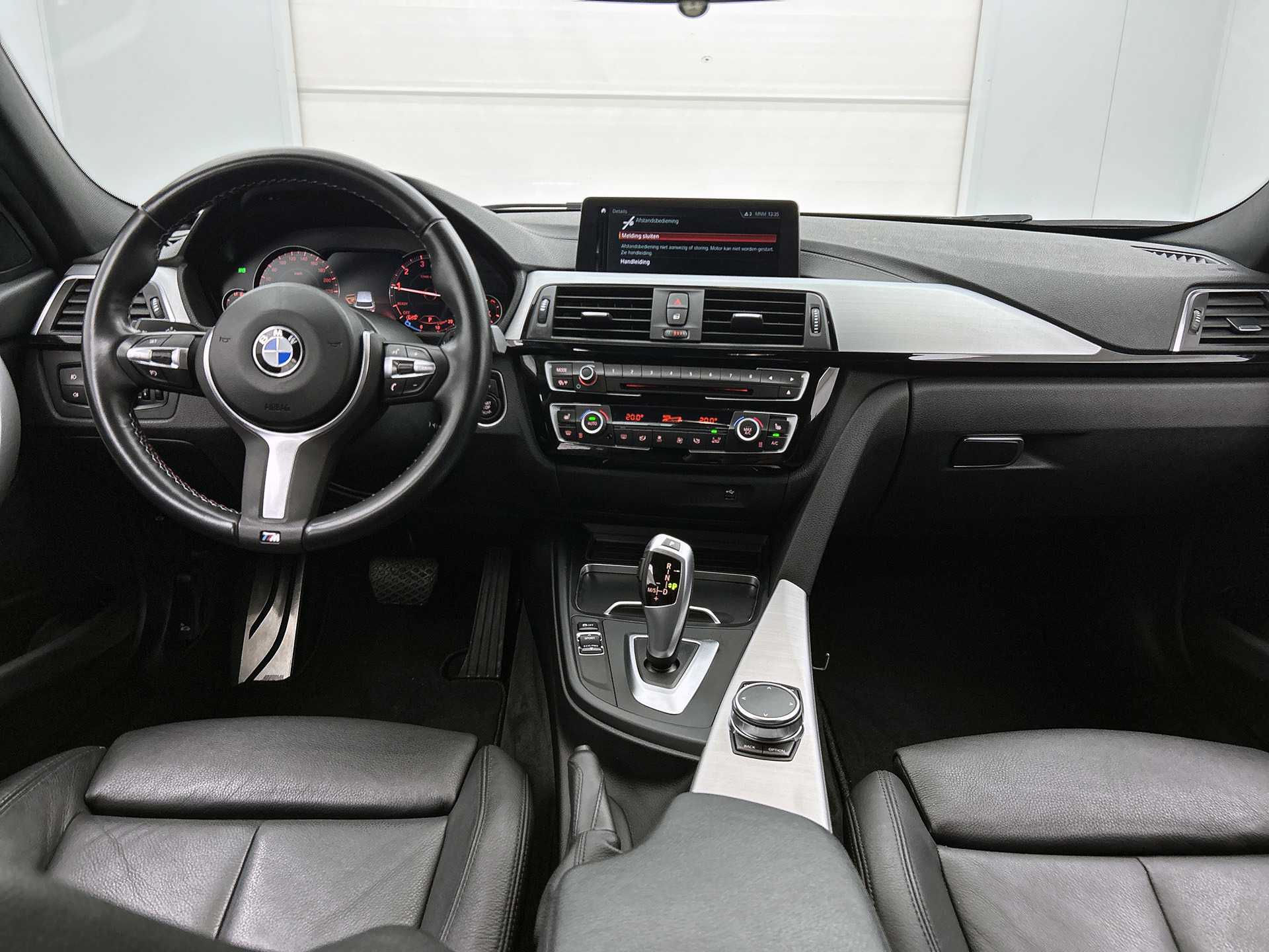 Foto van BMW 318i