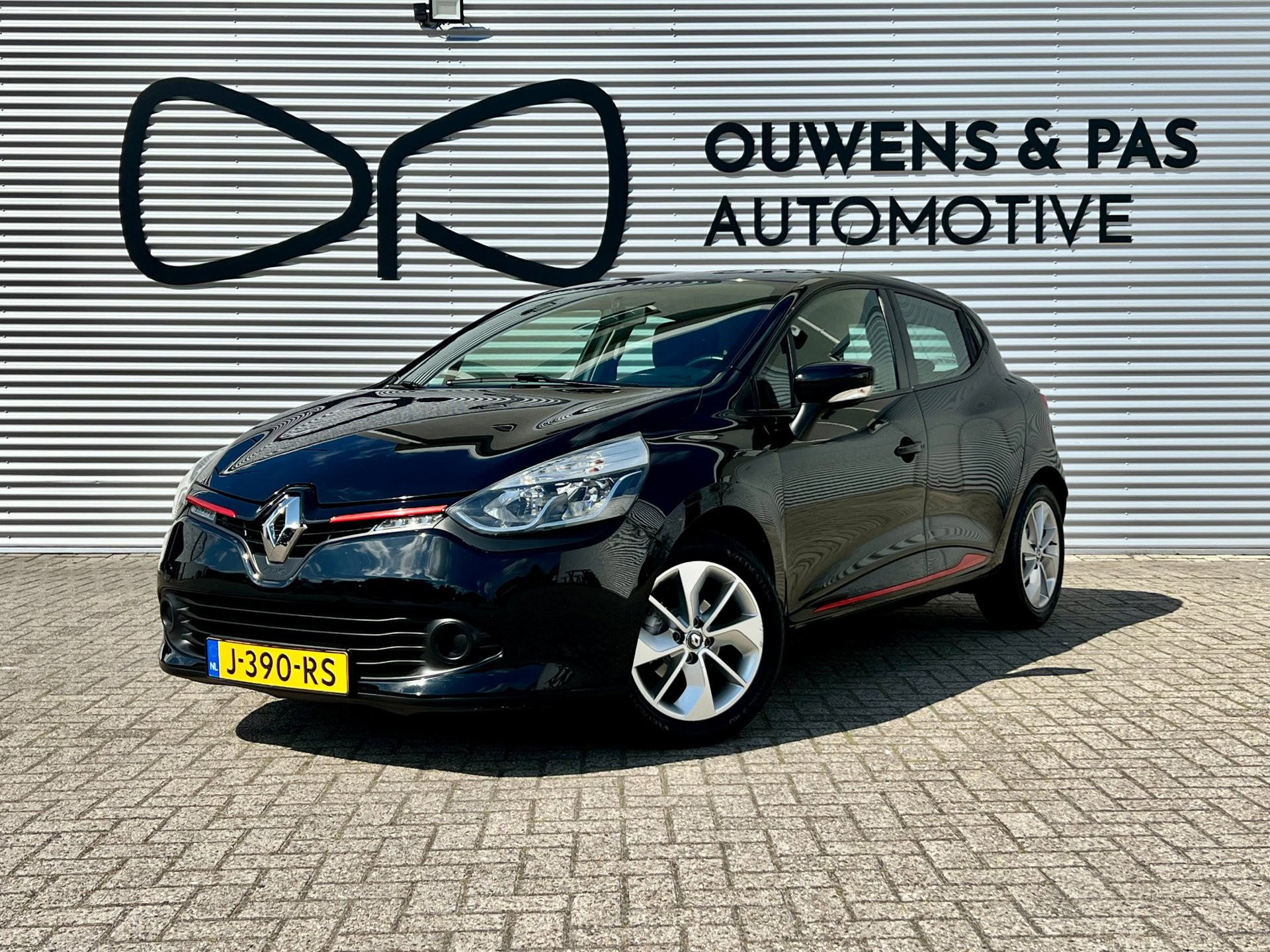 Renault Clio 0.9 TCe  Dynamique | AIRCO | NAVIGATIE | CRUISE 2015 - voorkant