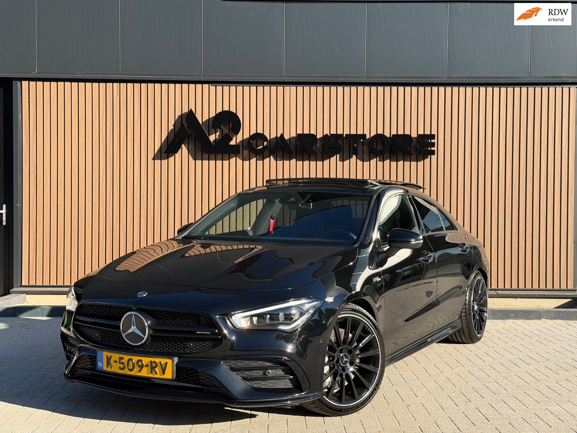 Mercedes-Benz AMG Cla 35 AMG 35 4MATIC Premium Plus PANO NETTE AUTO 2019 - voorkant
