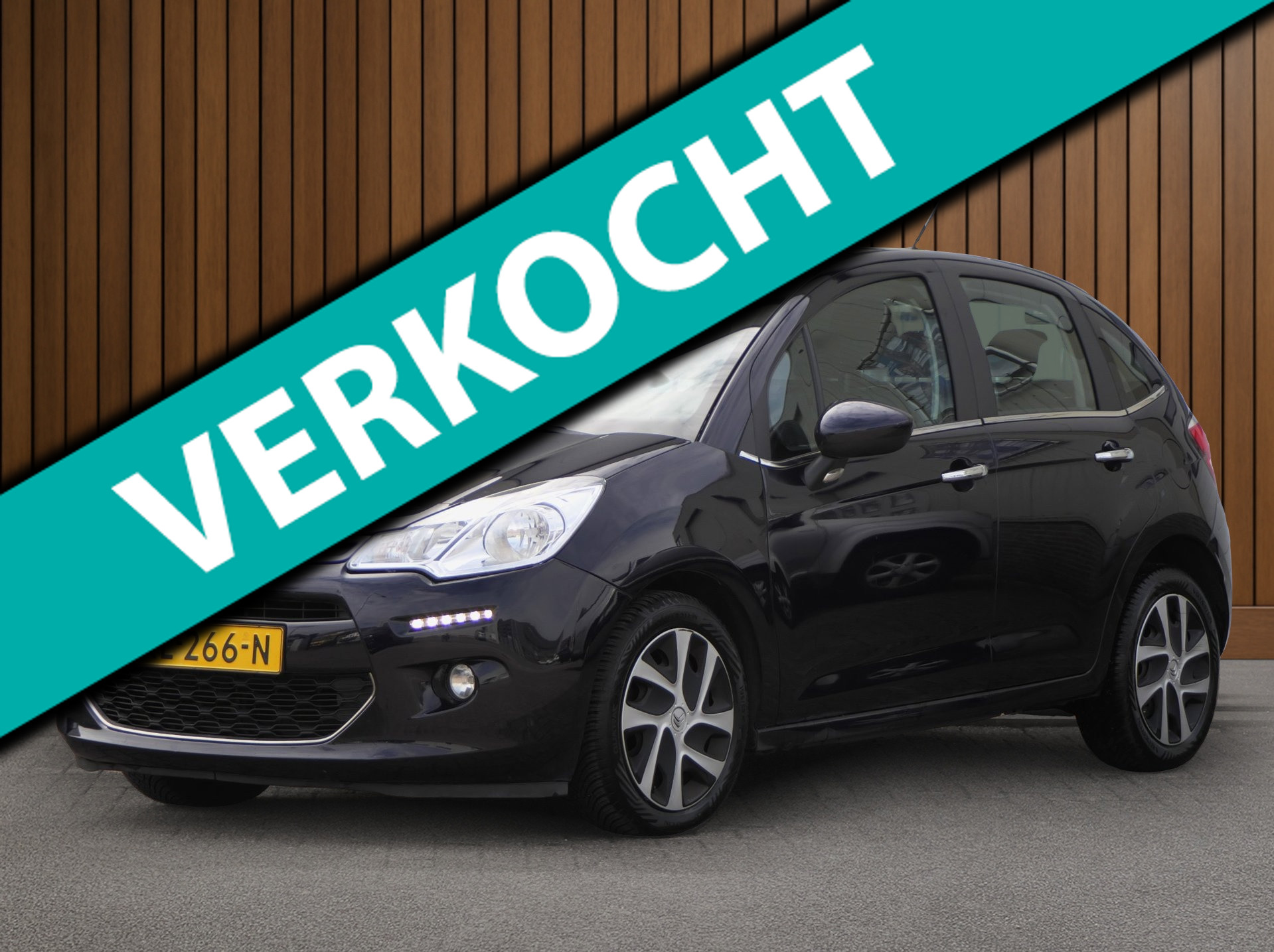 Citroen C3 1.2 PureTech Selection | Apple Carplay | Cruise | Clima | Parkeersensoren | Trekhaak | NAP 2016 - voorkant