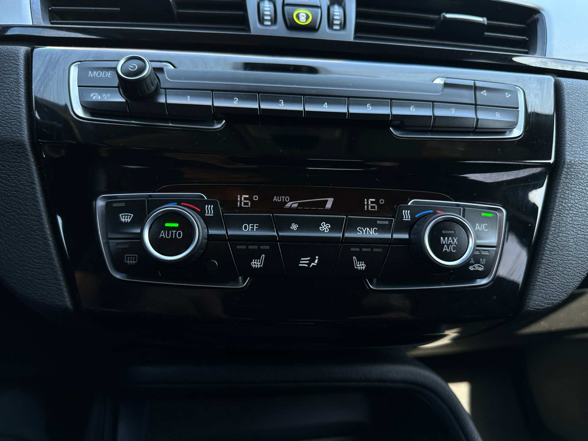 Foto van BMW X1 Sdrive18i