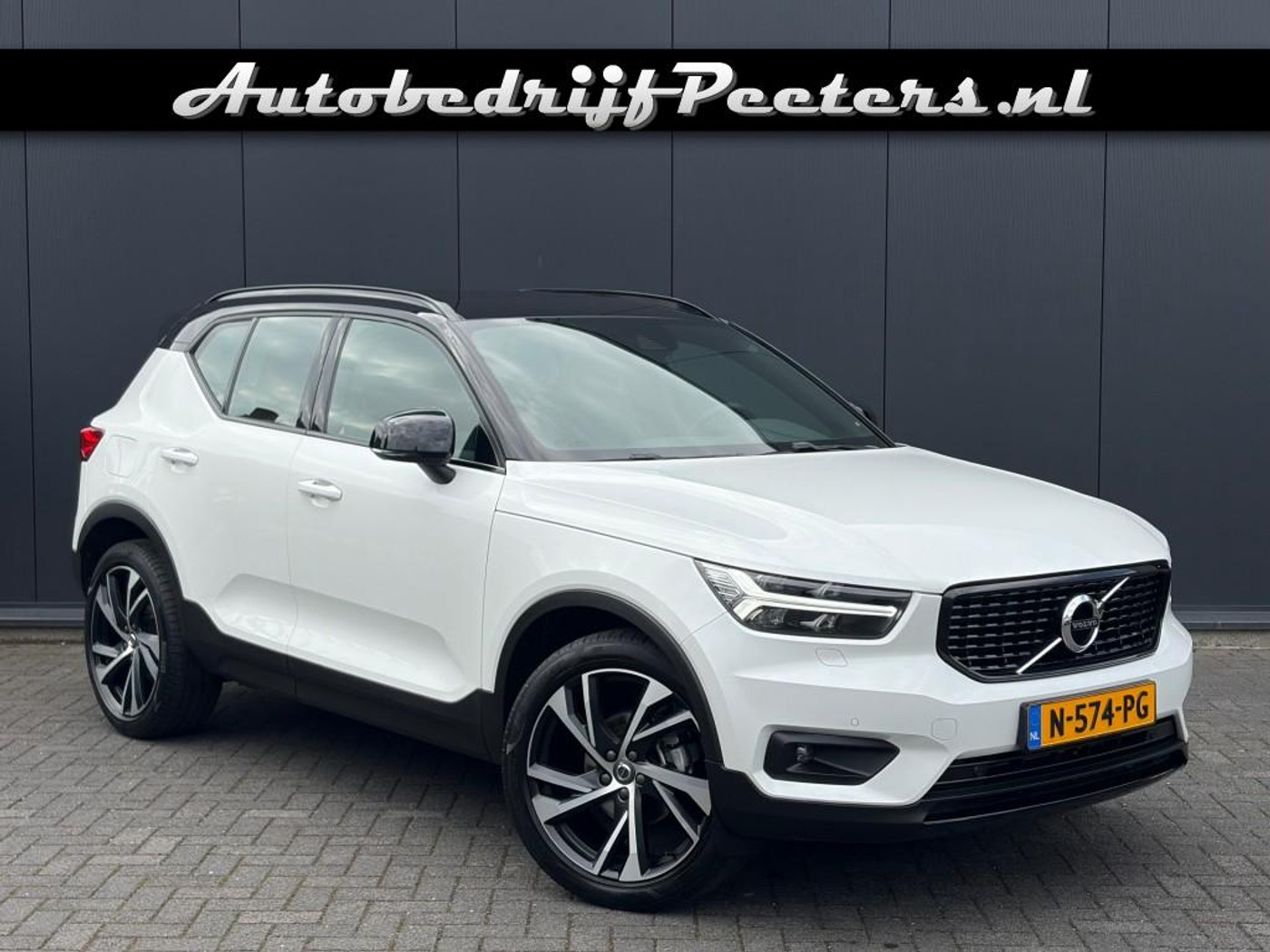 Volvo XC40 1.5 T3 2021 - voorkant