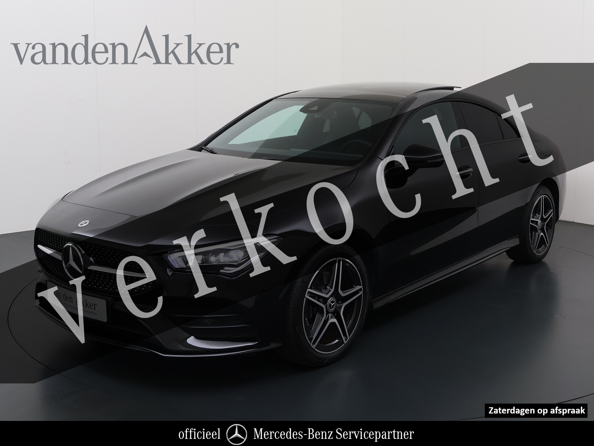 Mercedes-Benz Cla 250 E 250e AMG // Panoramadak // Carplay // MultiBeam LED // Sfeerverlichting // Night pakket // Keyless // 18" AMG 2022 - voorkant