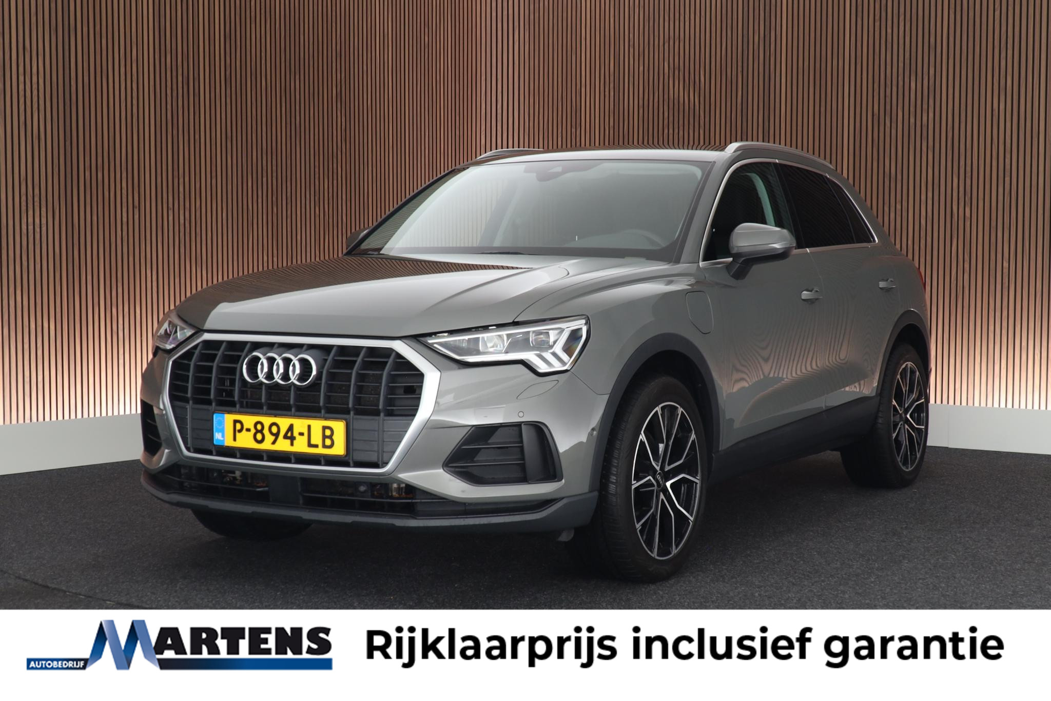 Audi Q3 45 TFSI e 245pk Business Edition 2021 - voorkant