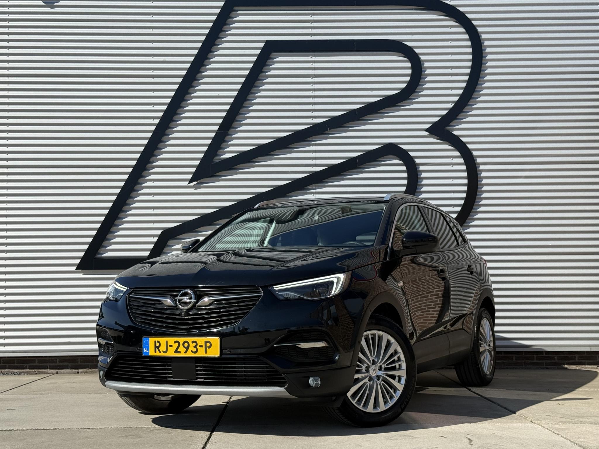 Foto van OPEL GRANDLAND X