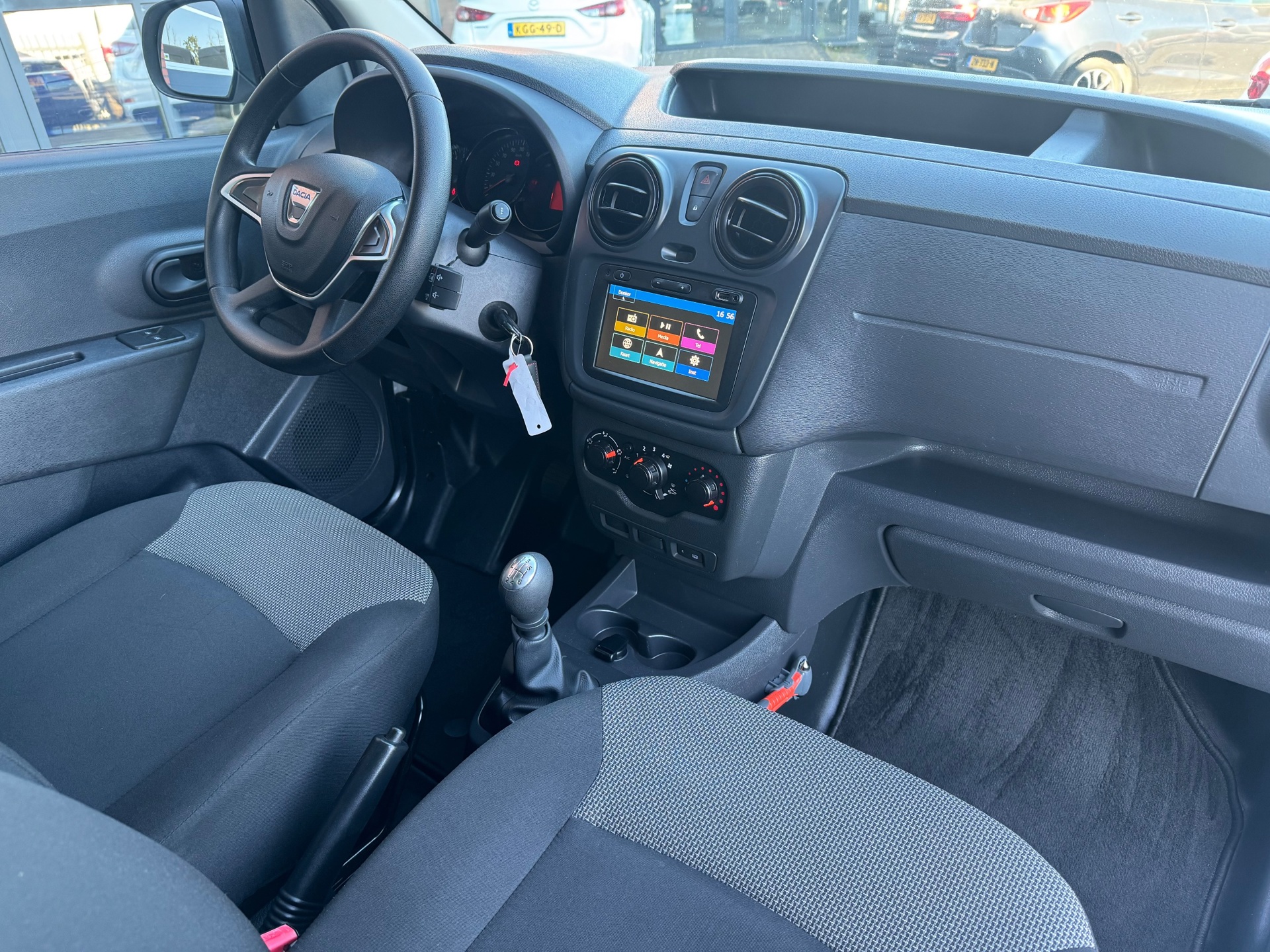 Foto van Dacia Dokker