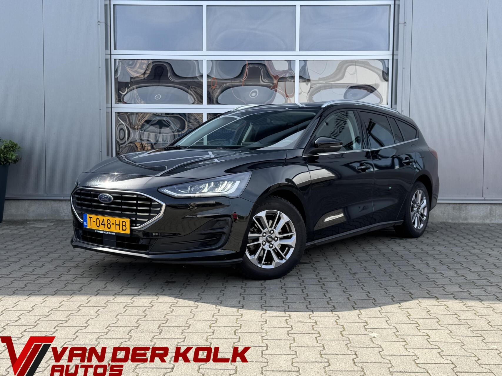 Ford Focus 1.0 EcoBoost Hybrid Titanium FaceLift | CarPlay | Navigatie | Cruise | LED | Climate 2023 - voorkant