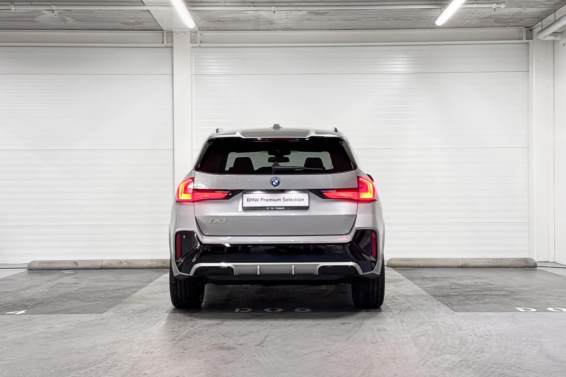 Foto van BMW Ix1 Edrive20
