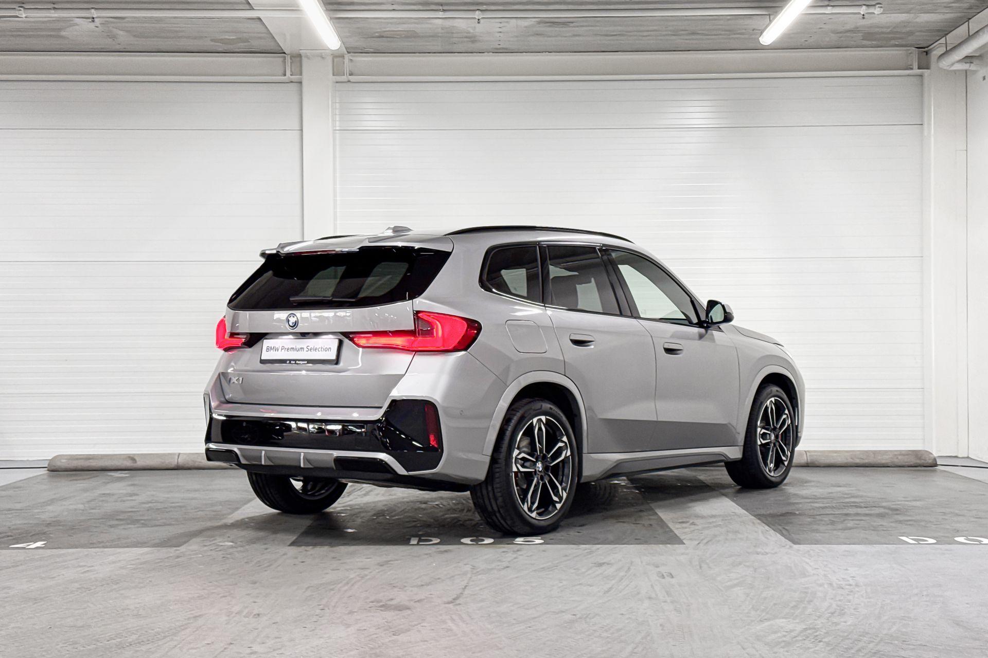 Foto van BMW Ix1 Edrive20
