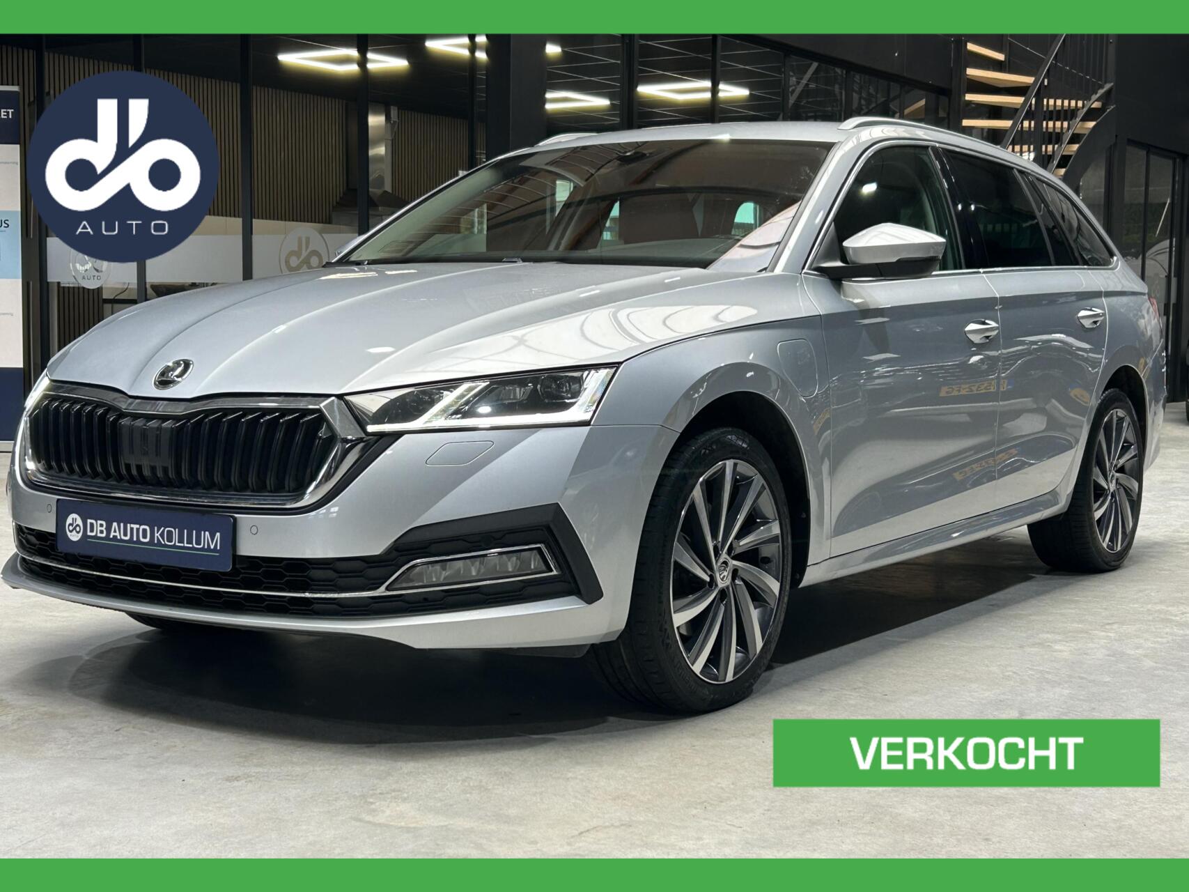 Skoda Octavia Combi 1.4 TSI iV PHEV Style SOH 94% I LED + DYNAMISCH I STOEL V.W. I NAVI I DIGI DISPLAY 2021 - voorkant