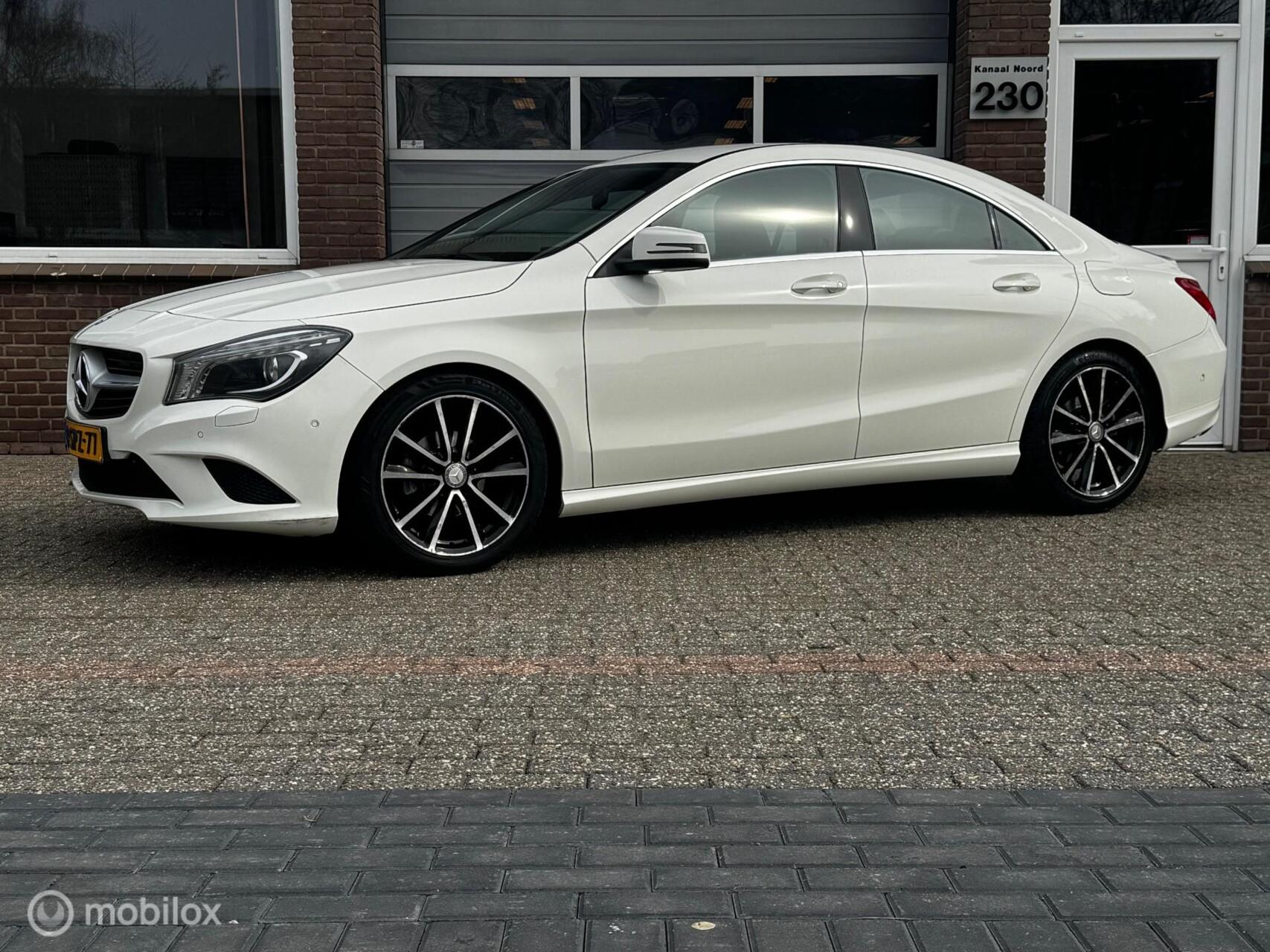 Foto van MERCEDES-BENZ CLA 180