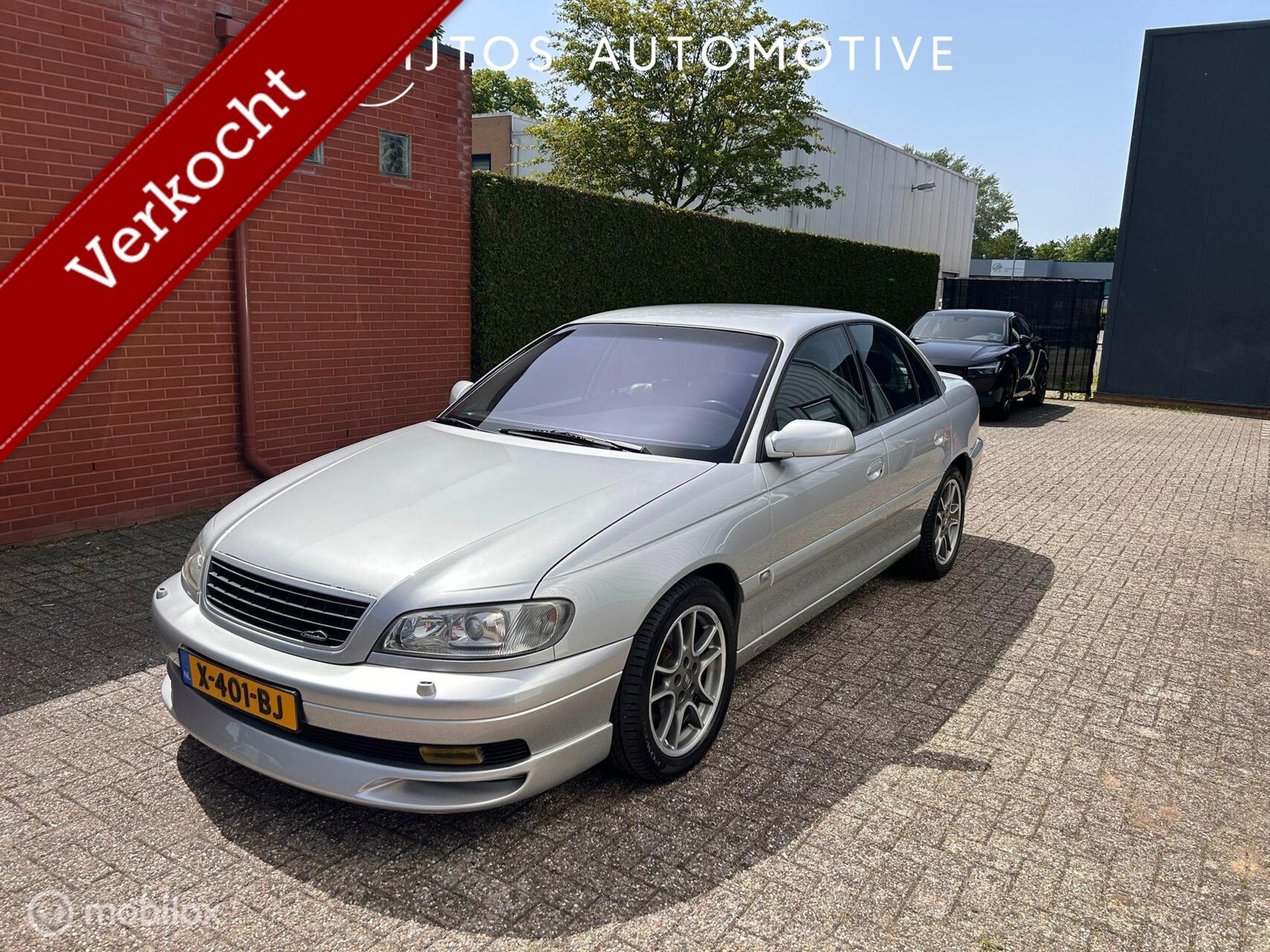 Foto van OPEL OMEGA-B