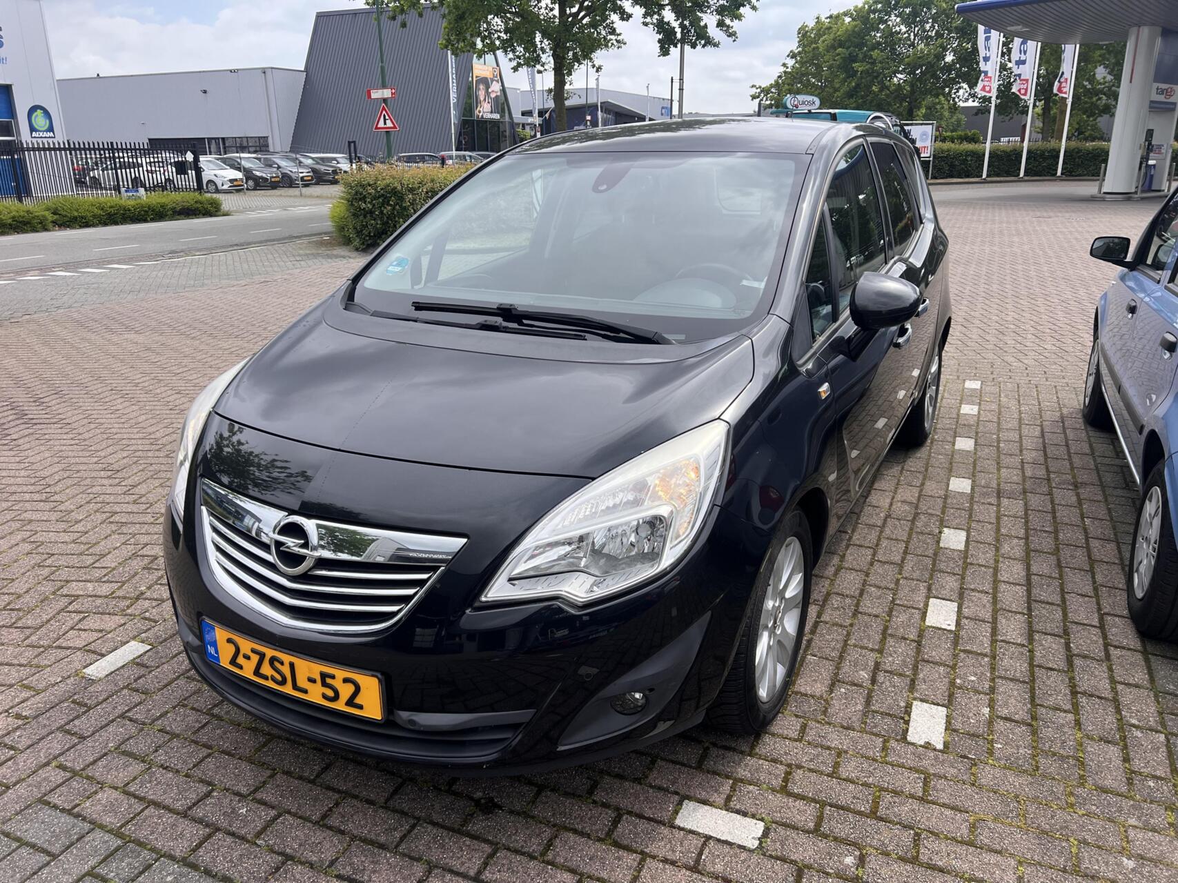 Opel Meriva 1.4 Turbo Cosmo LET OP Handel/export! Defect bak 2013 - voorkant