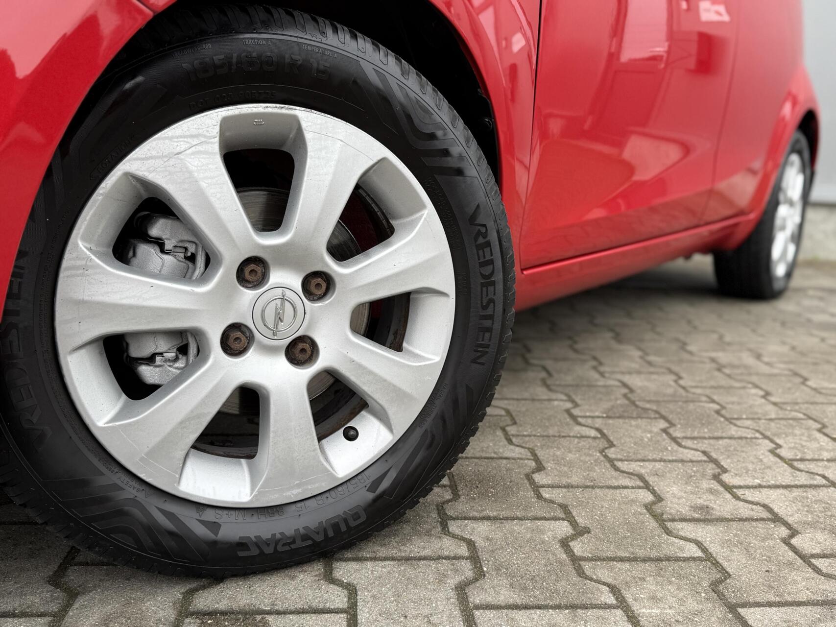 Foto van Opel Agila