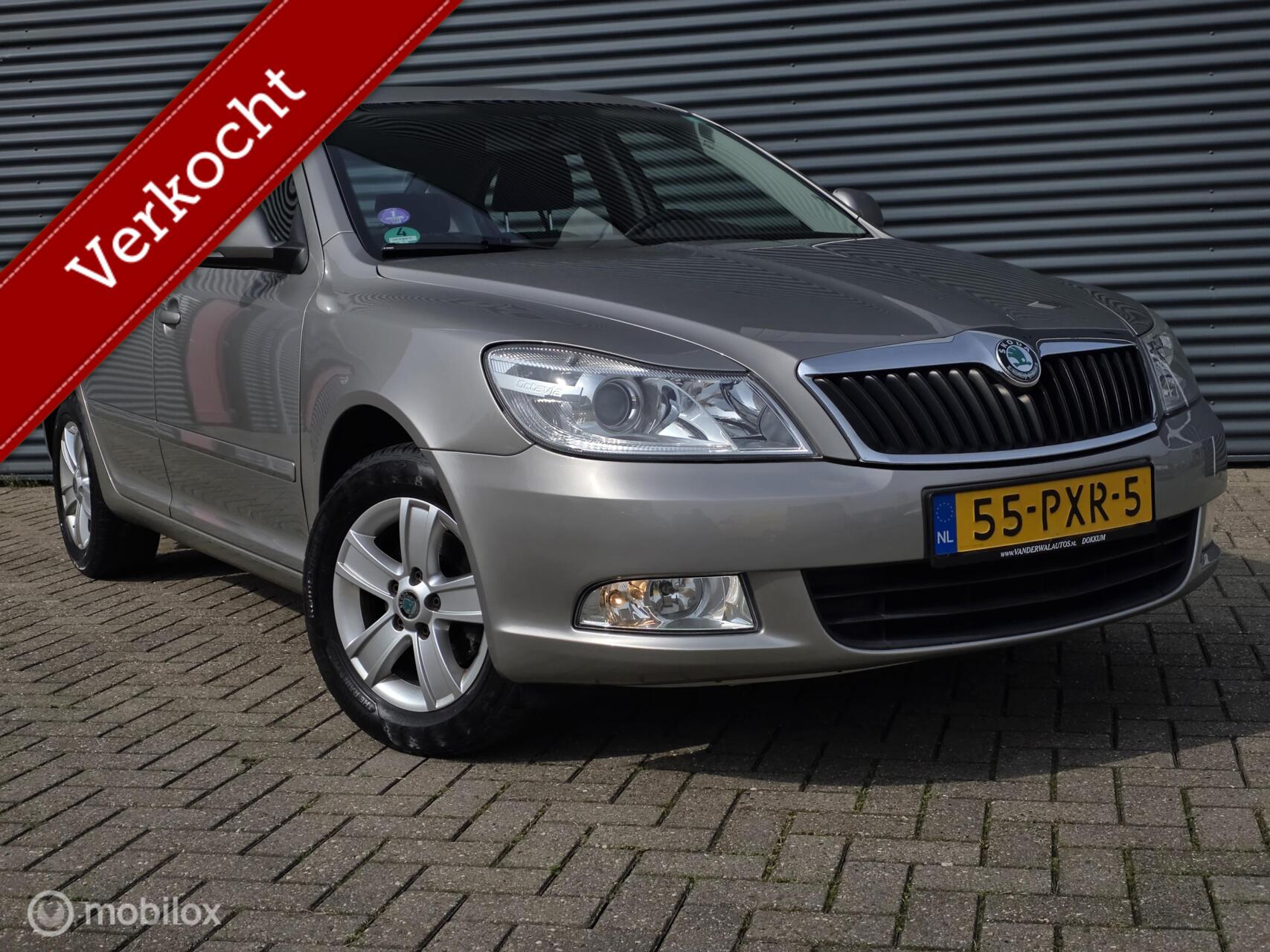 Skoda Octavia 1.2 TSI Ambition Business Line 2011 - voorkant