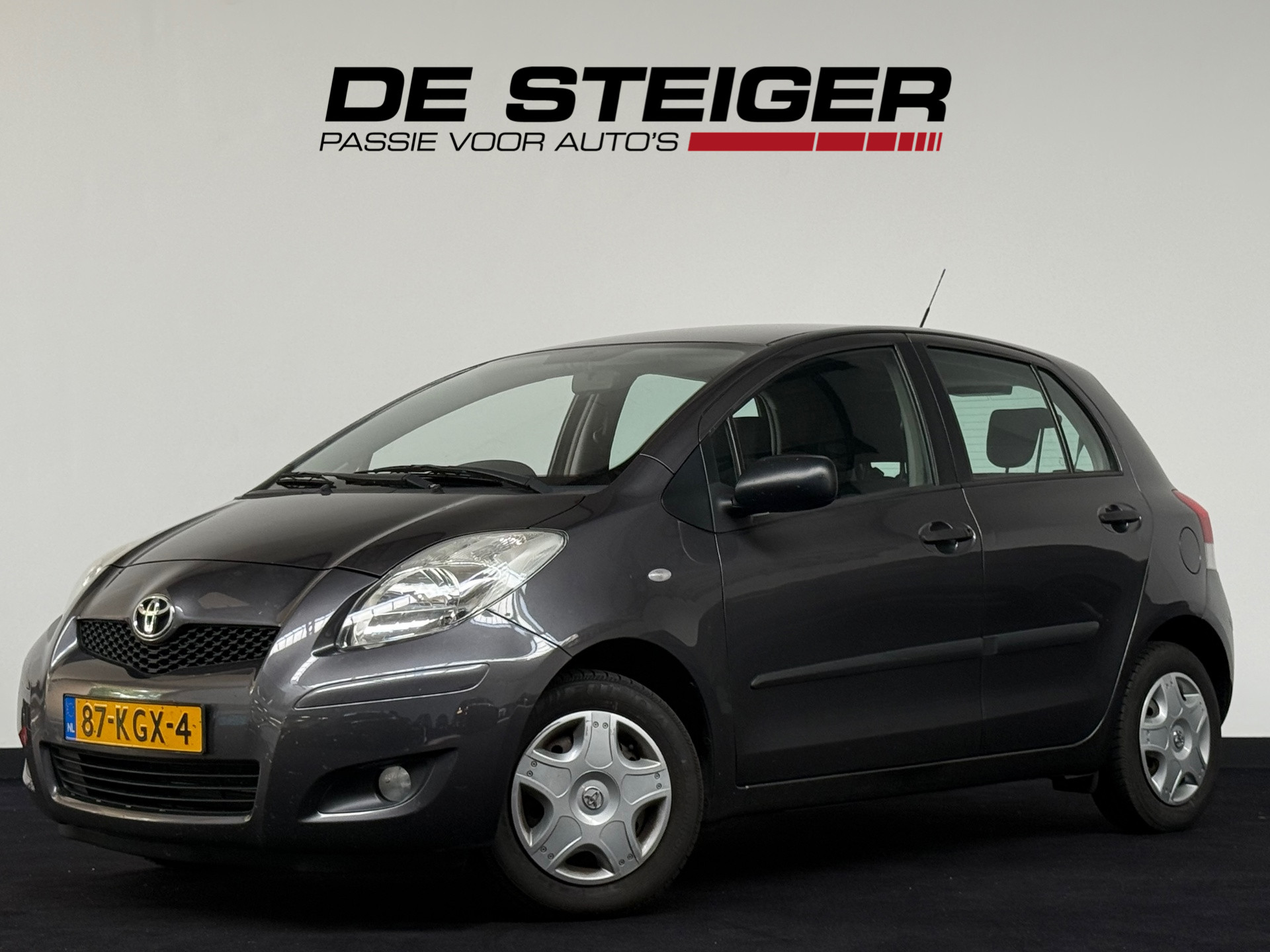 Toyota Toyota Yaris 1.0 VVTi Acces Airco Camera Cruise 2009 - voorkant