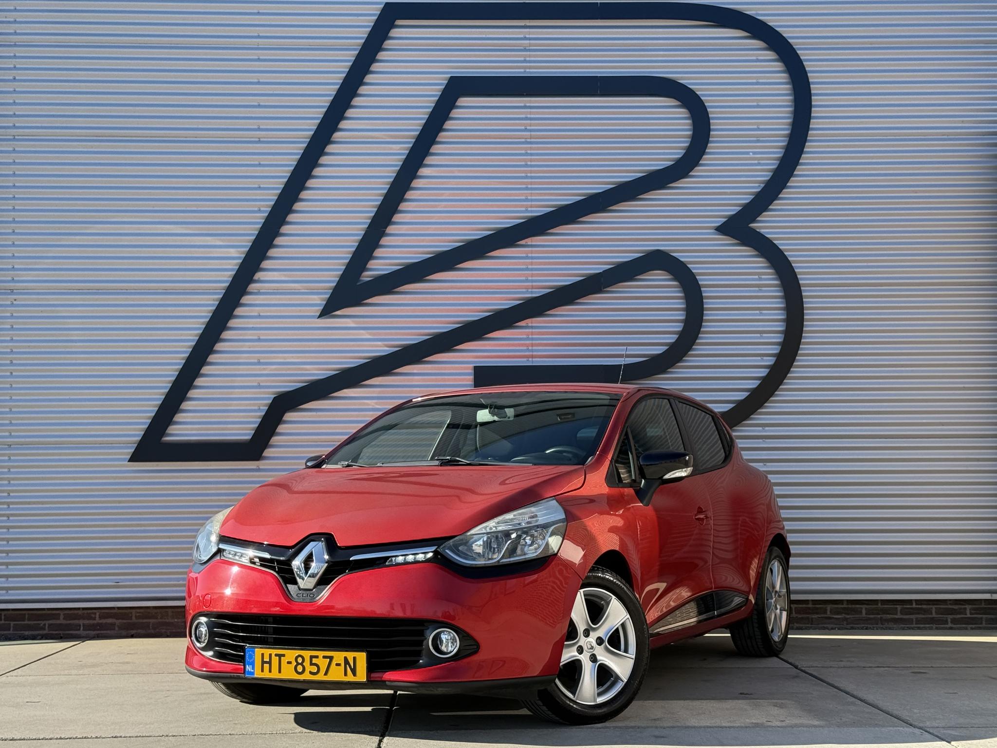 Renault Clio 0.9 TCe  Expression 2016 - voorkant