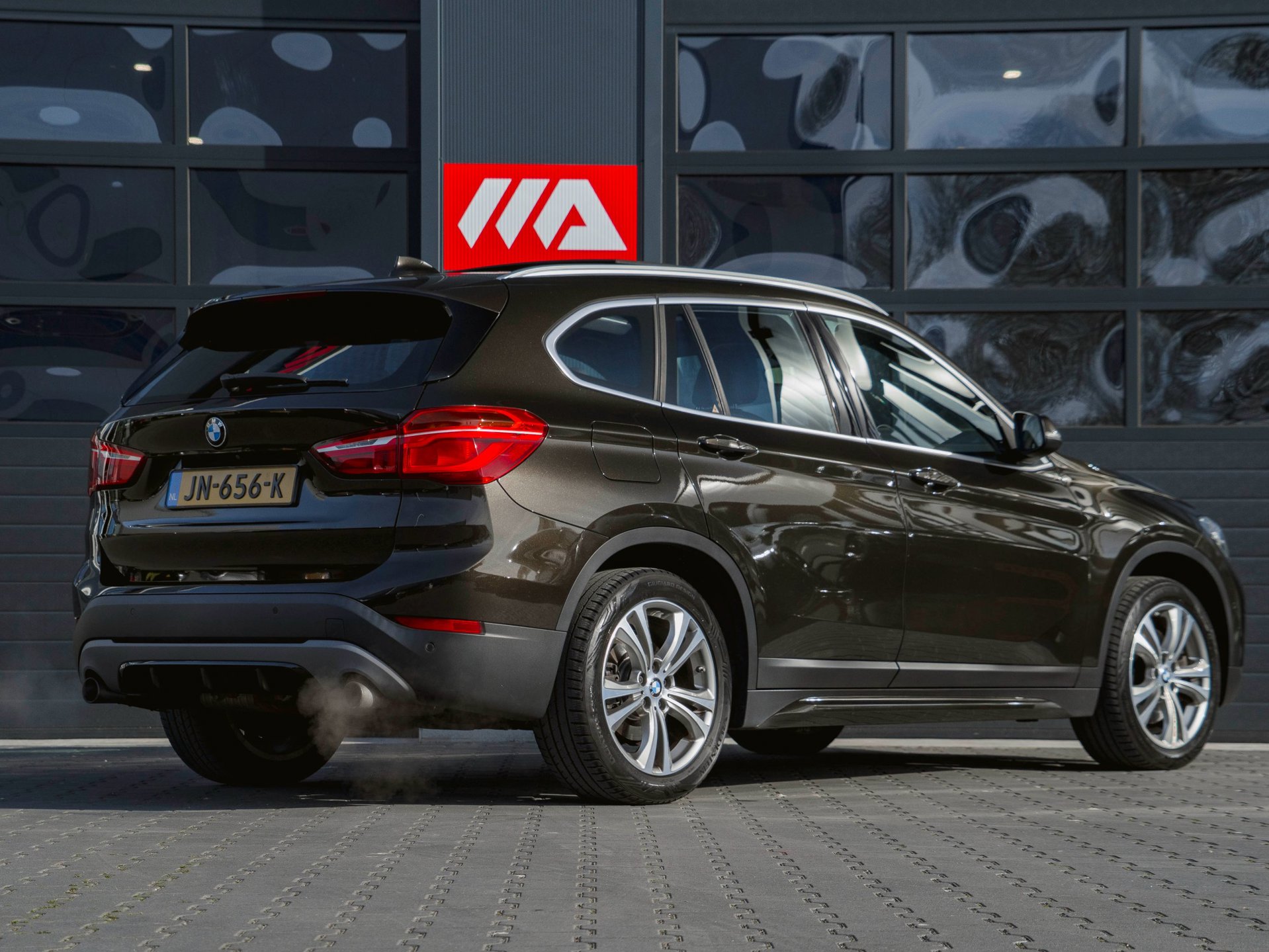 Foto van BMW X1 Xdrive20i