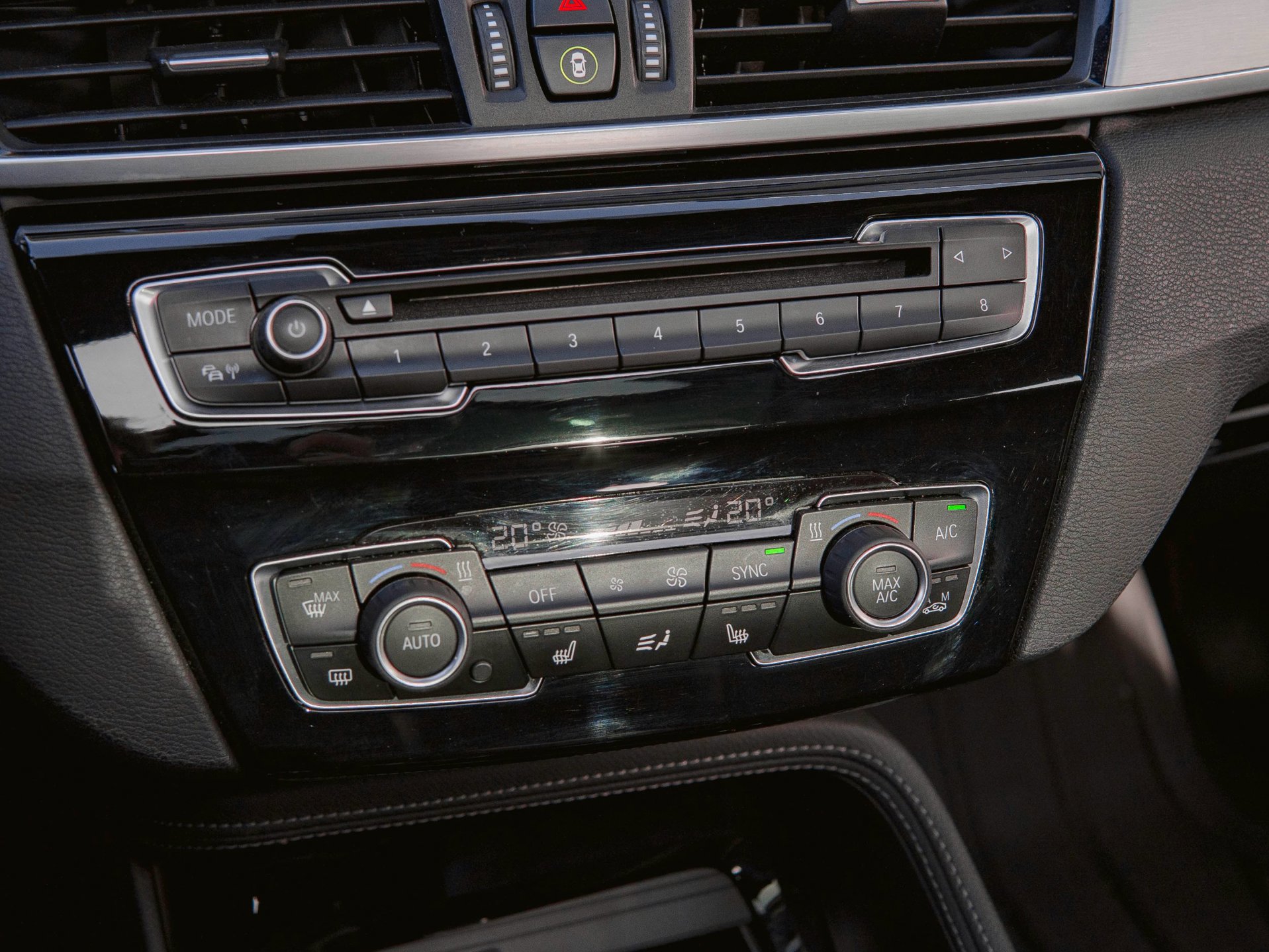 Foto van BMW X1 Xdrive20i