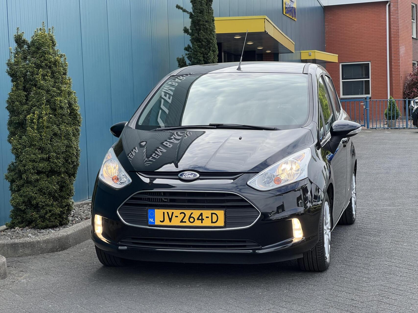 Foto van Ford B-max
