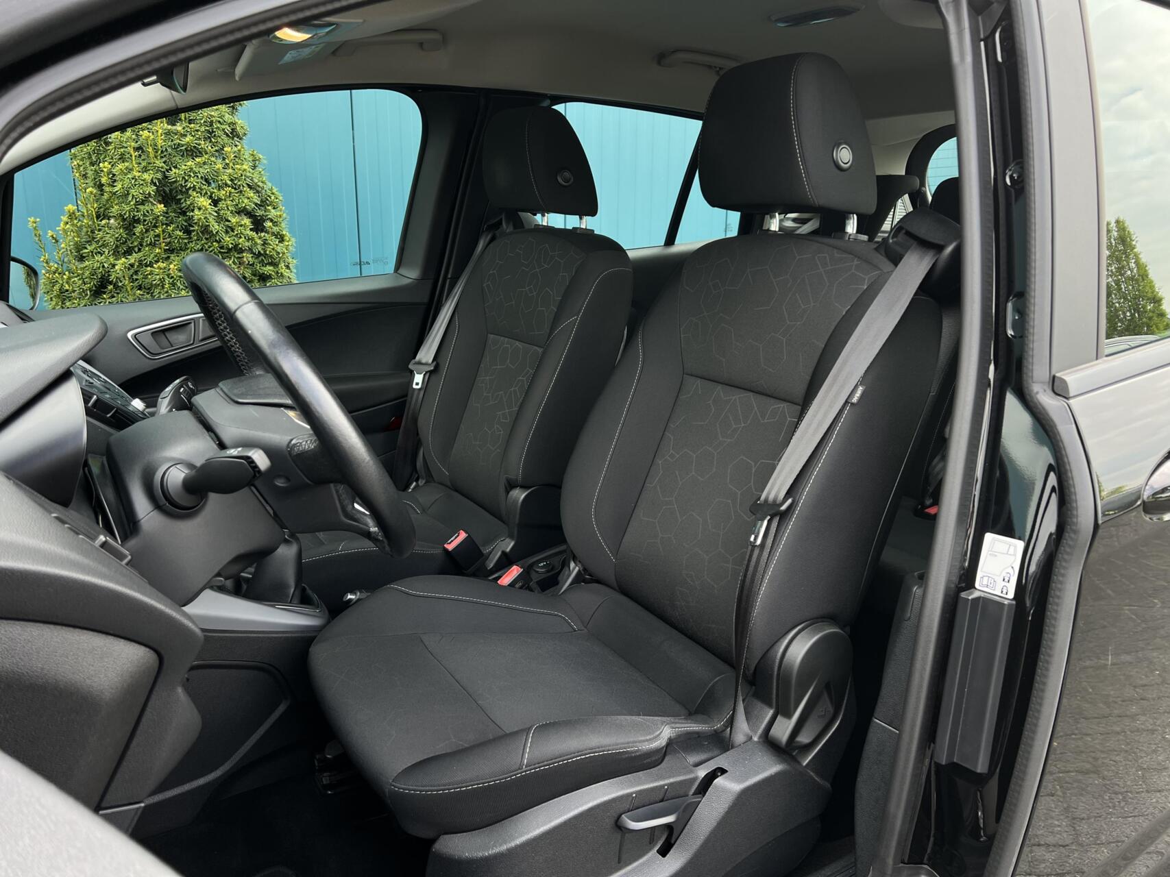 Foto van Ford B-max