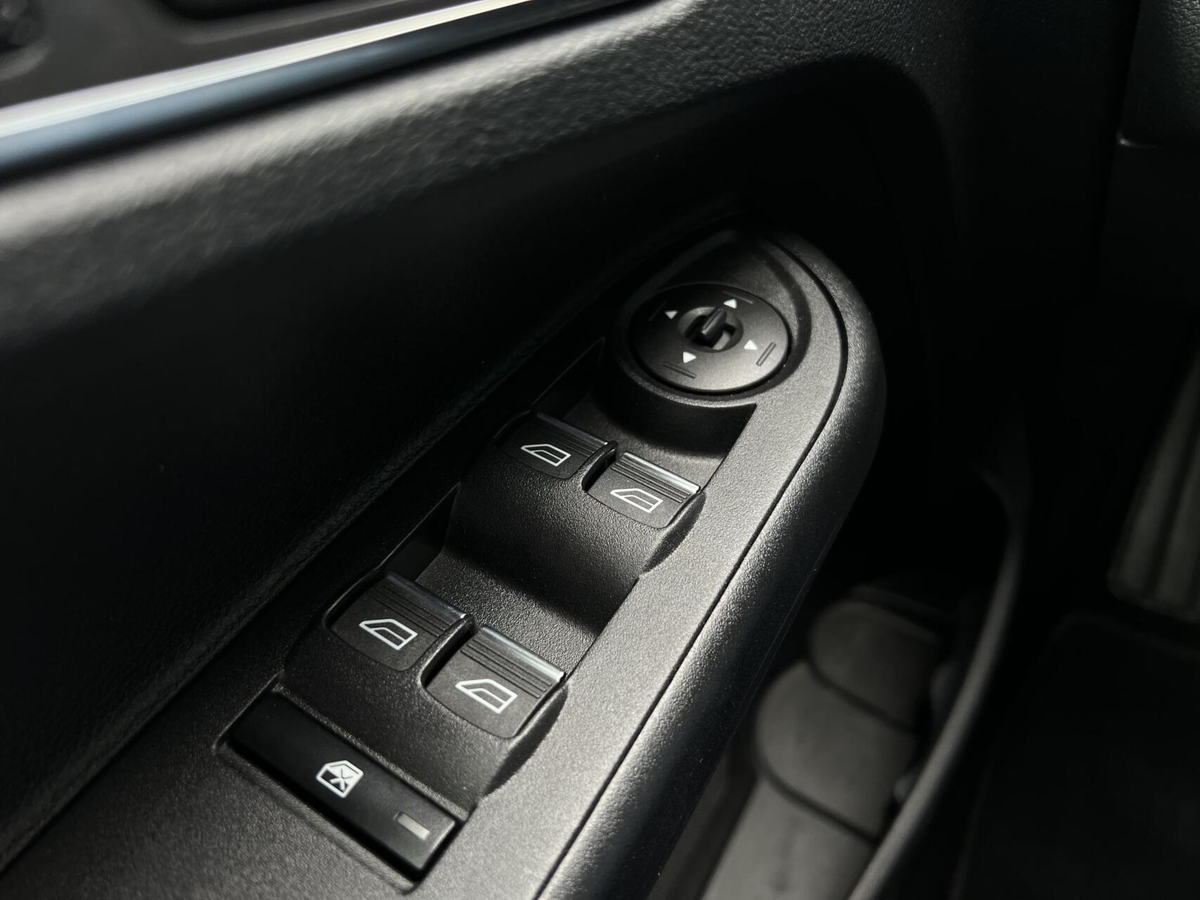 Foto van Ford B-max