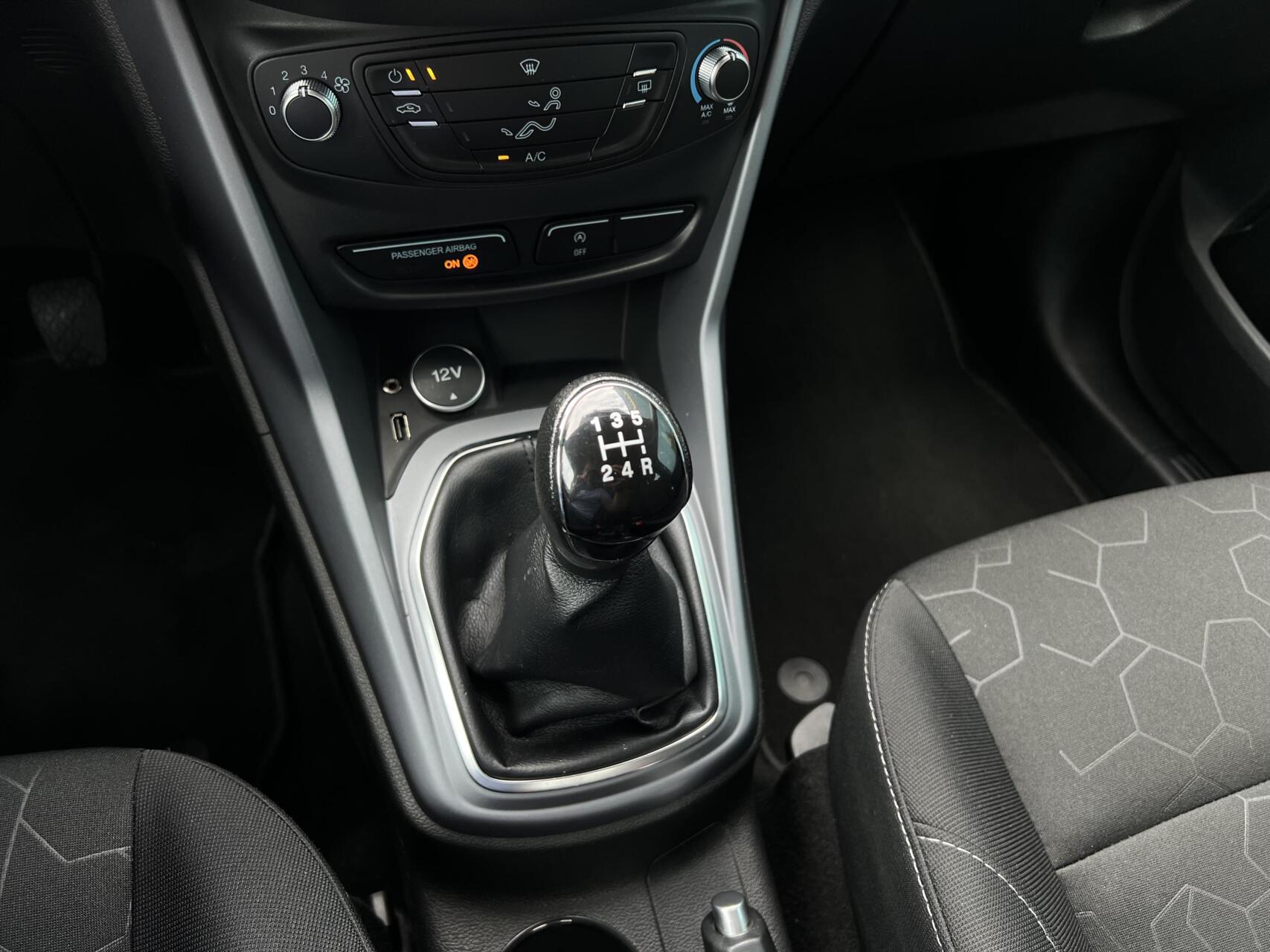 Foto van Ford B-max