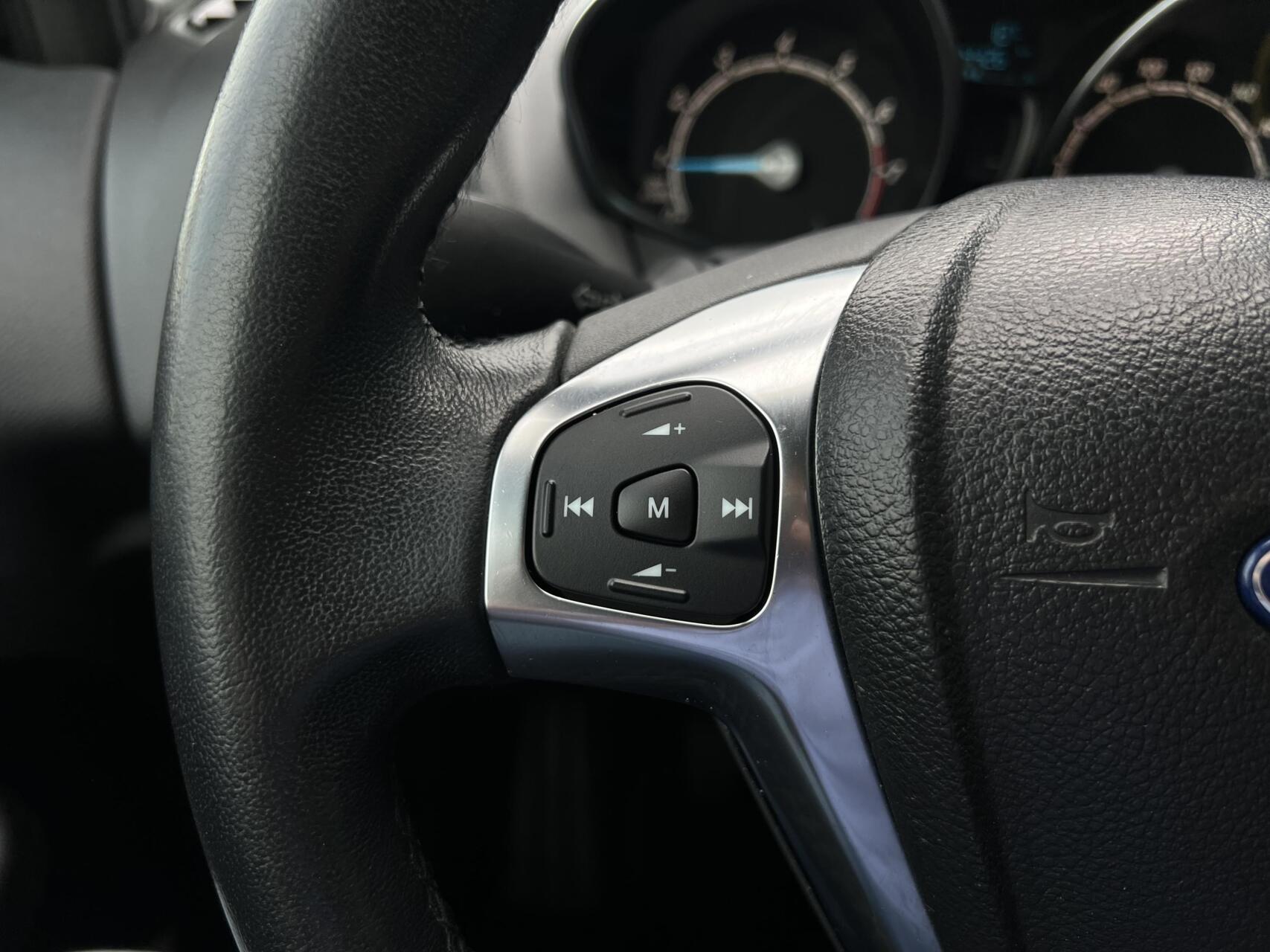 Foto van Ford B-max
