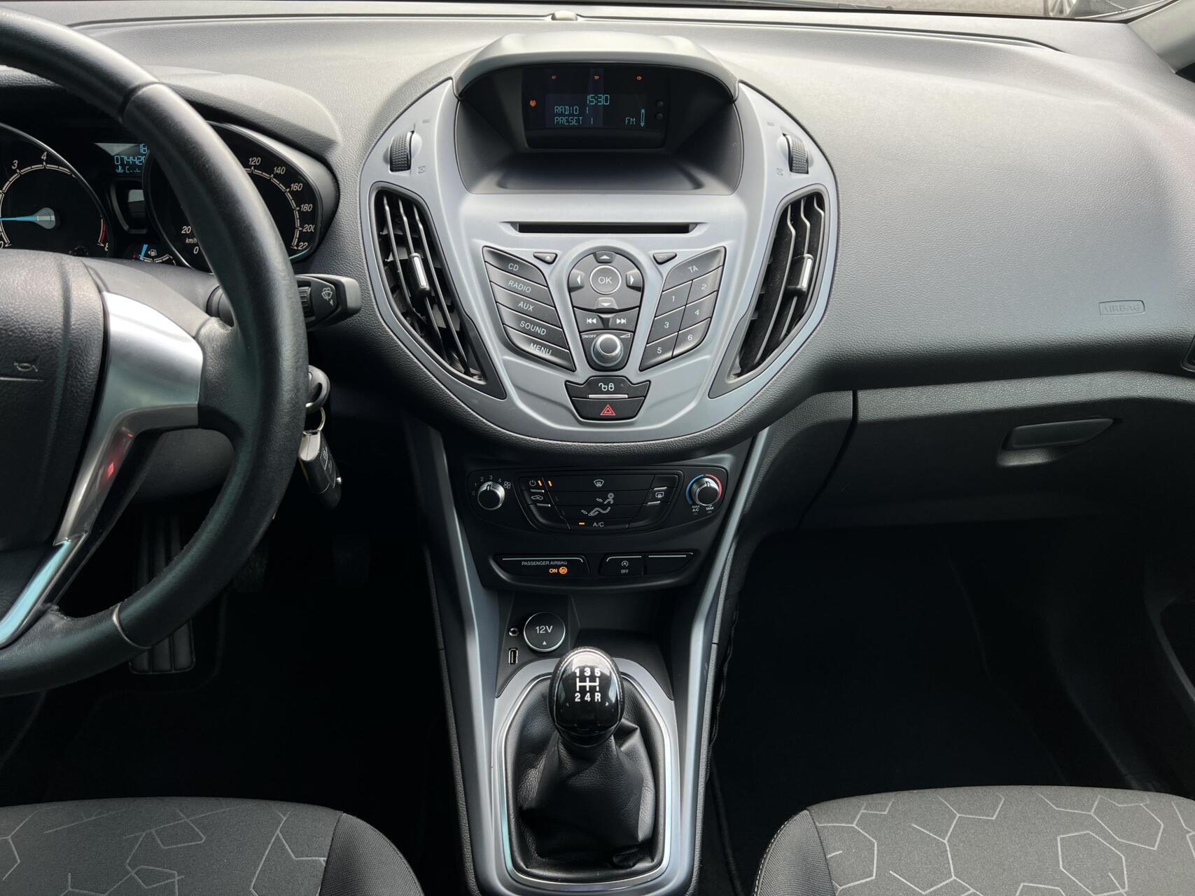 Foto van Ford B-max