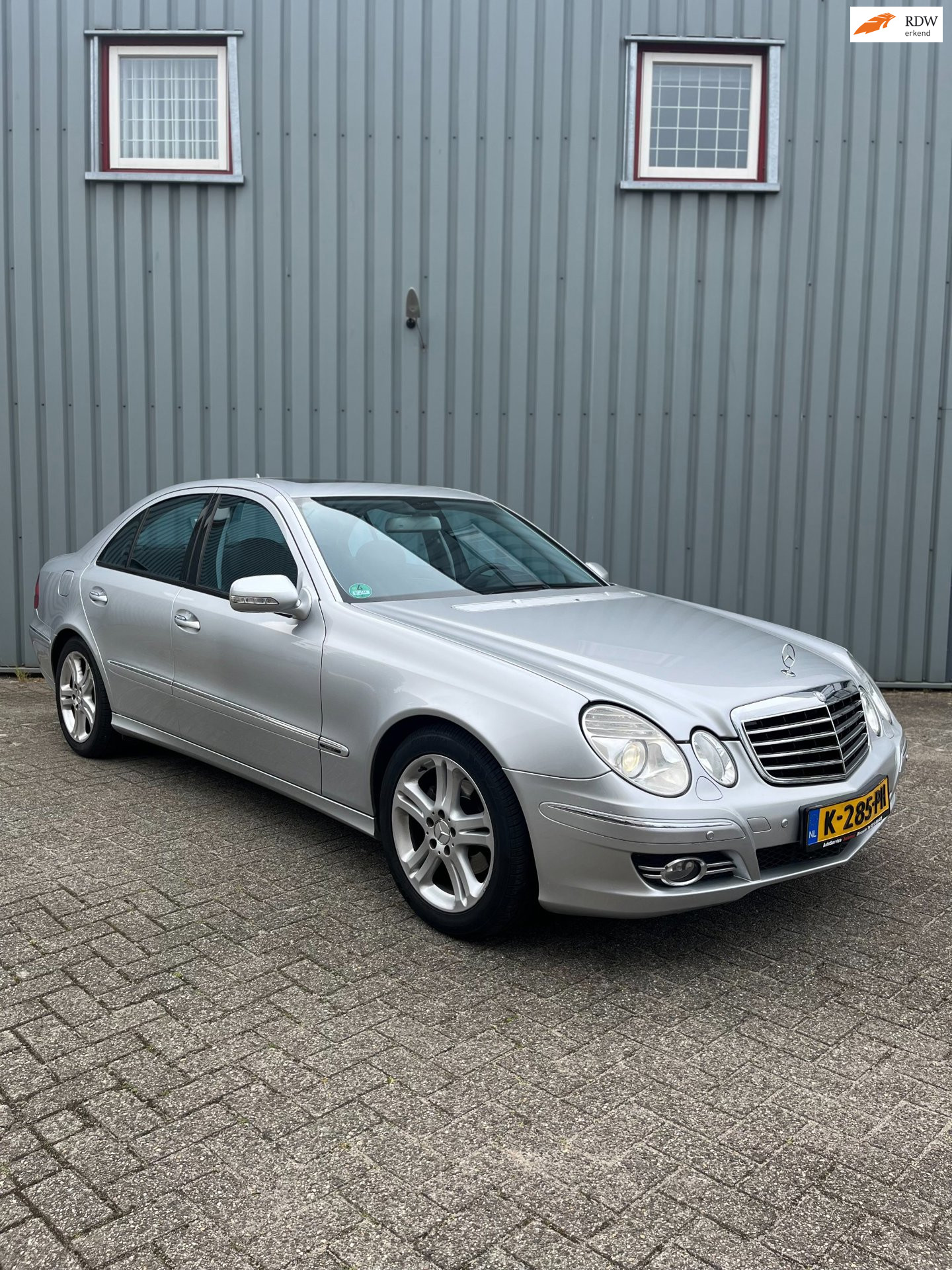 Foto van MERCEDES-BENZ E 200 KOMPRESSOR