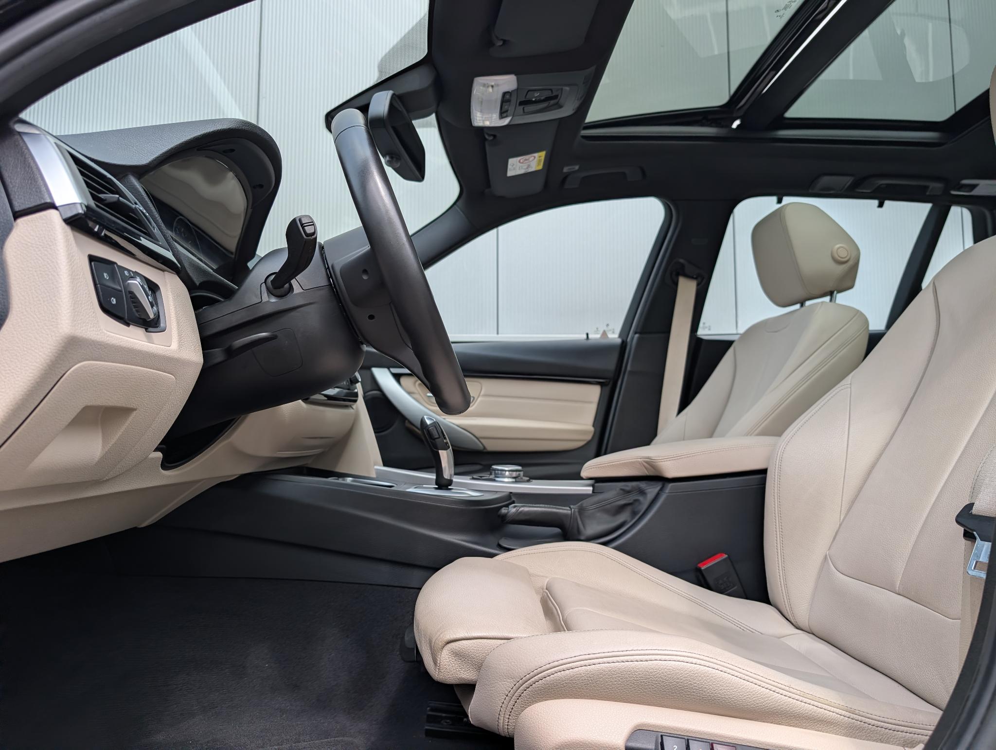 Foto van BMW 330i xDrive
