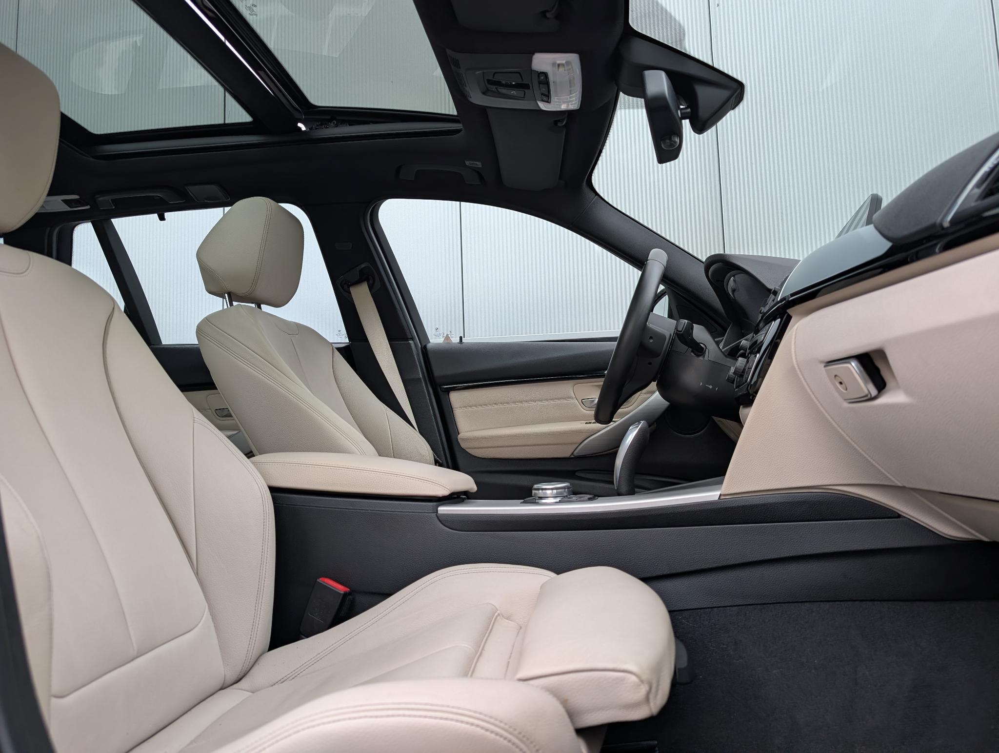 Foto van BMW 330i xDrive