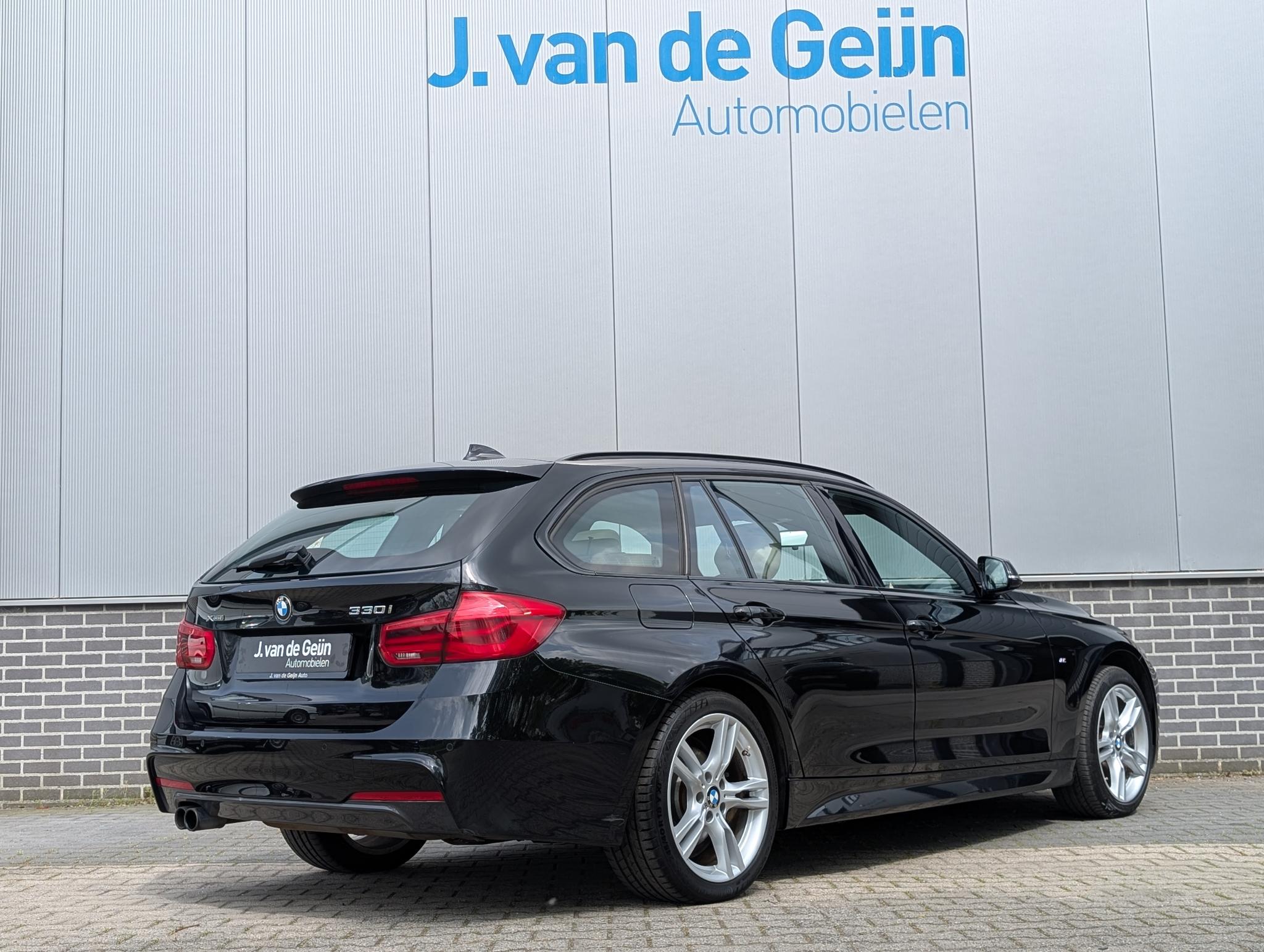 Foto van BMW 330i xDrive