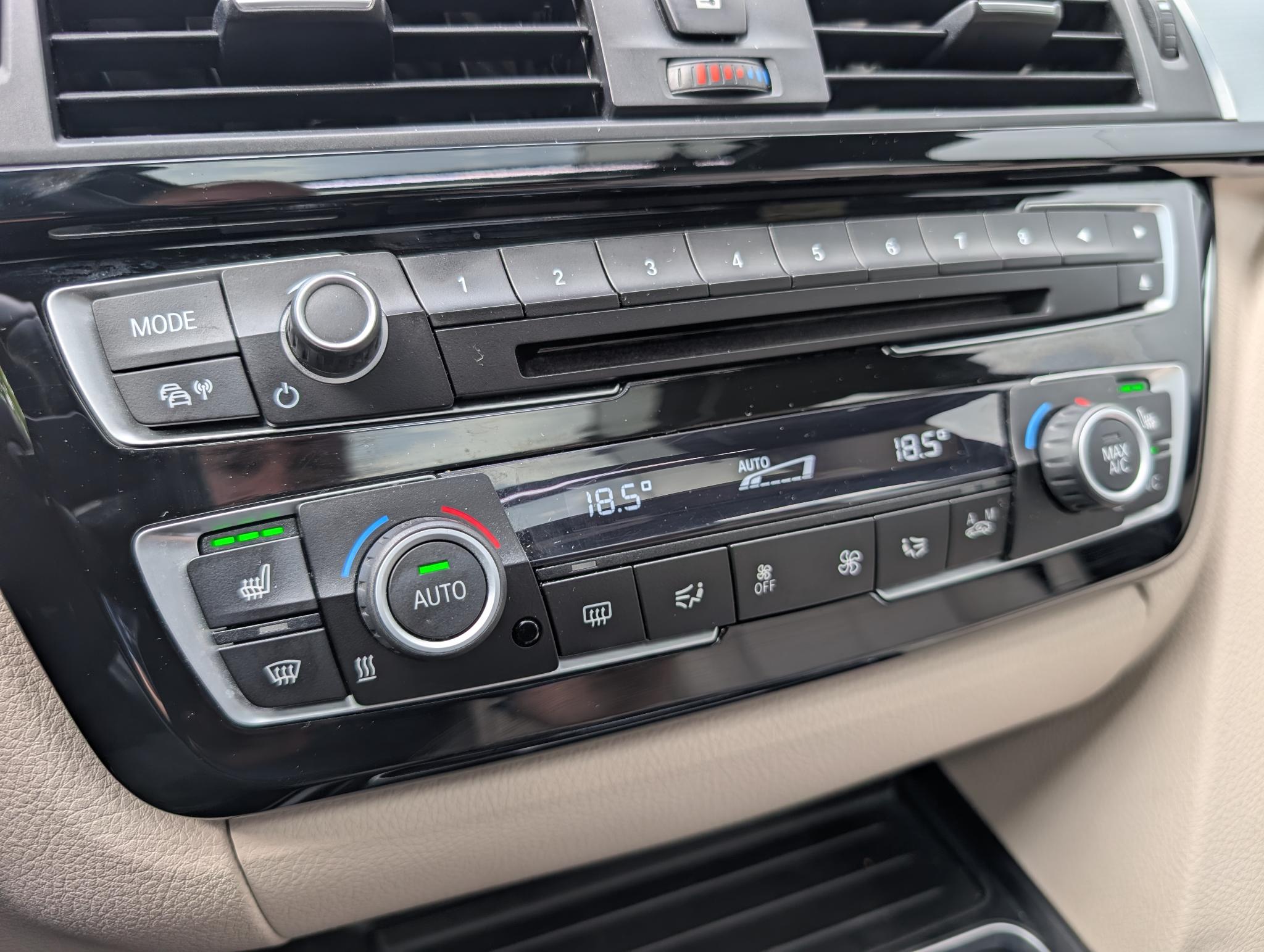 Foto van BMW 330i xDrive