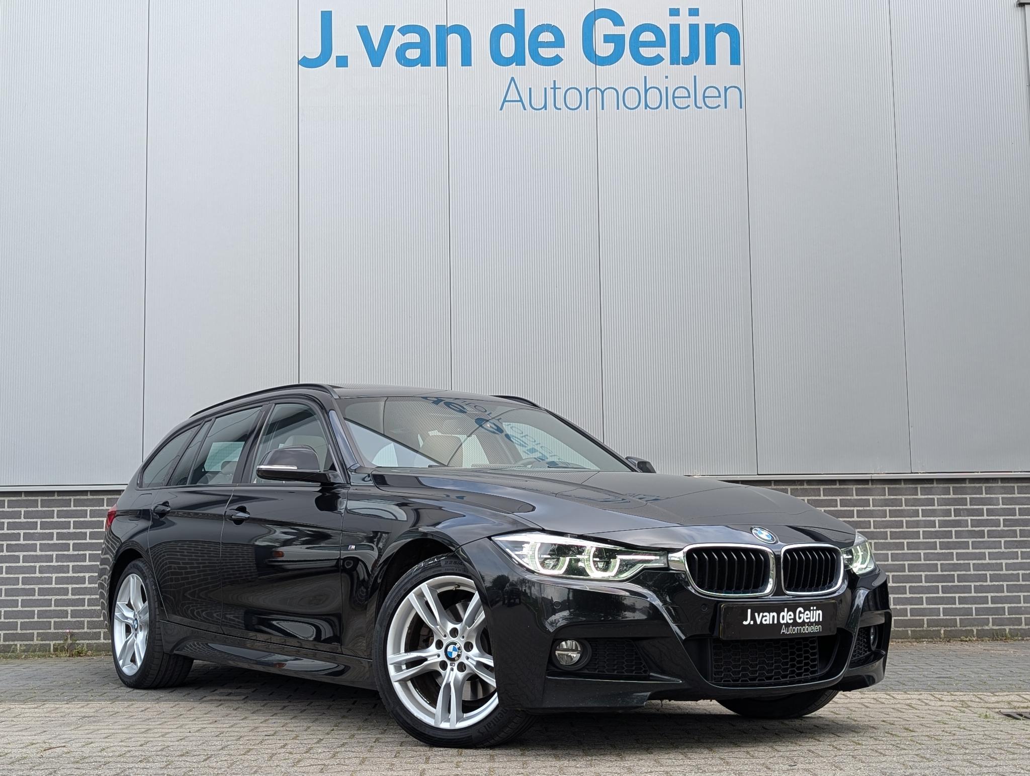 Foto van BMW 330i xDrive