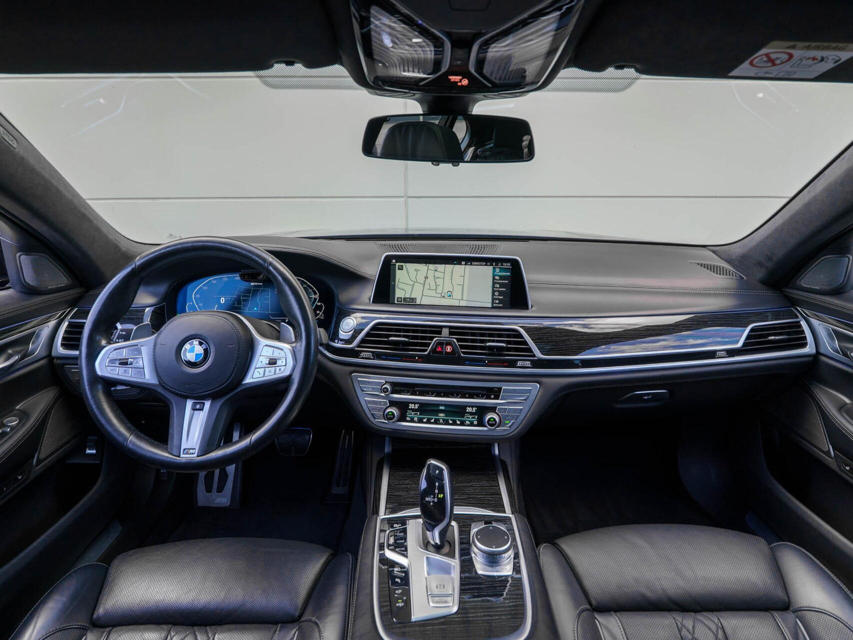 Foto van BMW 745e
