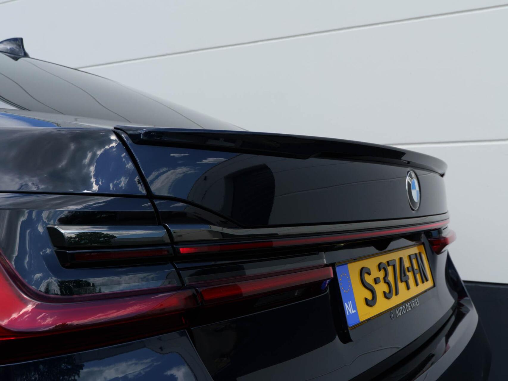 Foto van BMW 745e