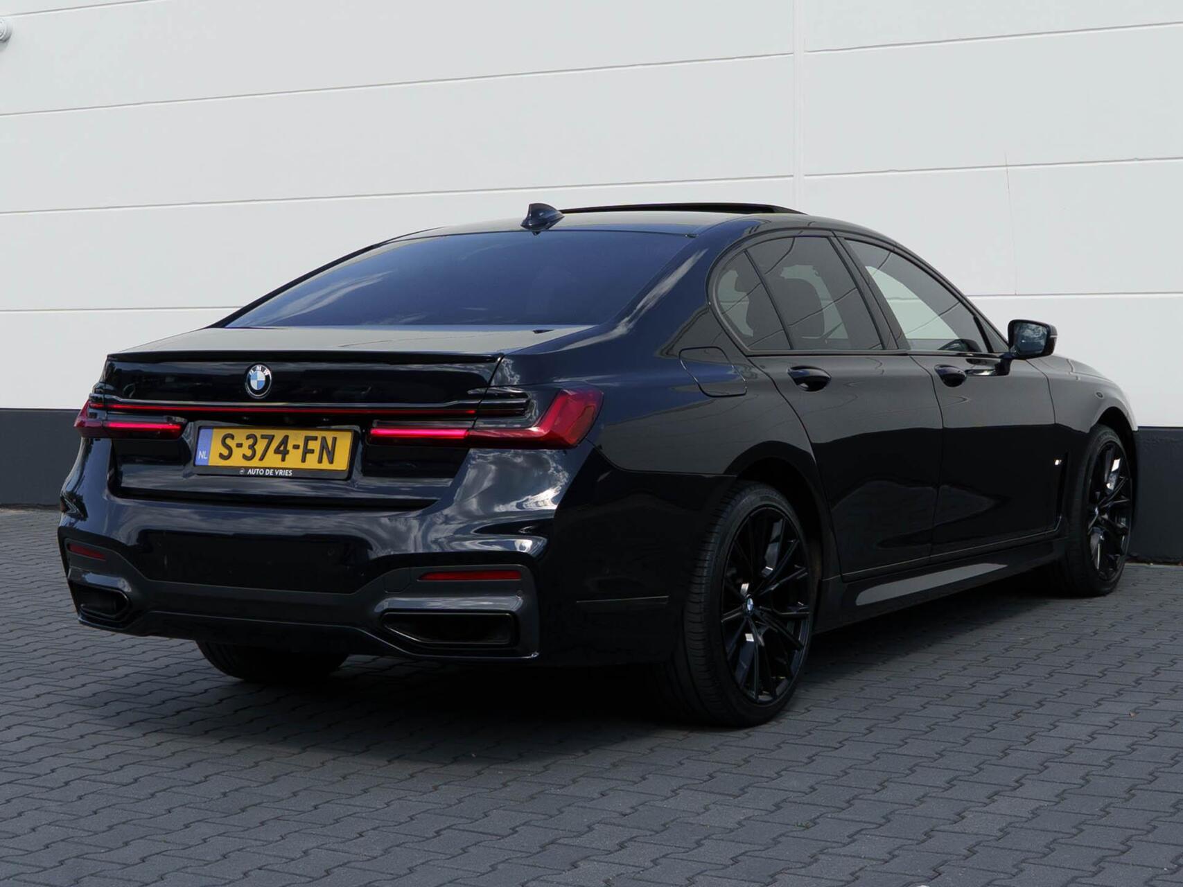 Foto van BMW 745e